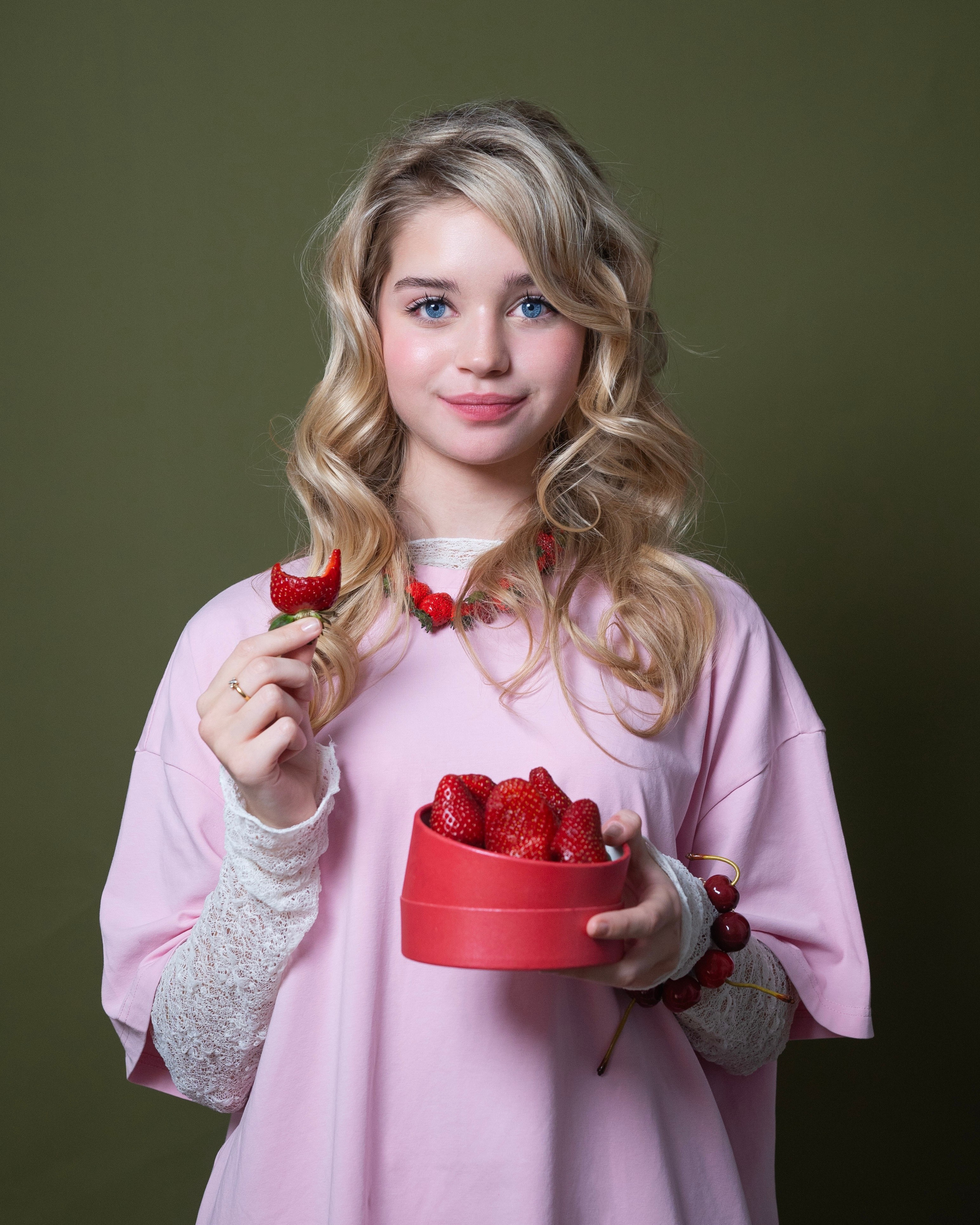 Вероника Журавлева и Степан Емельянов. Главная