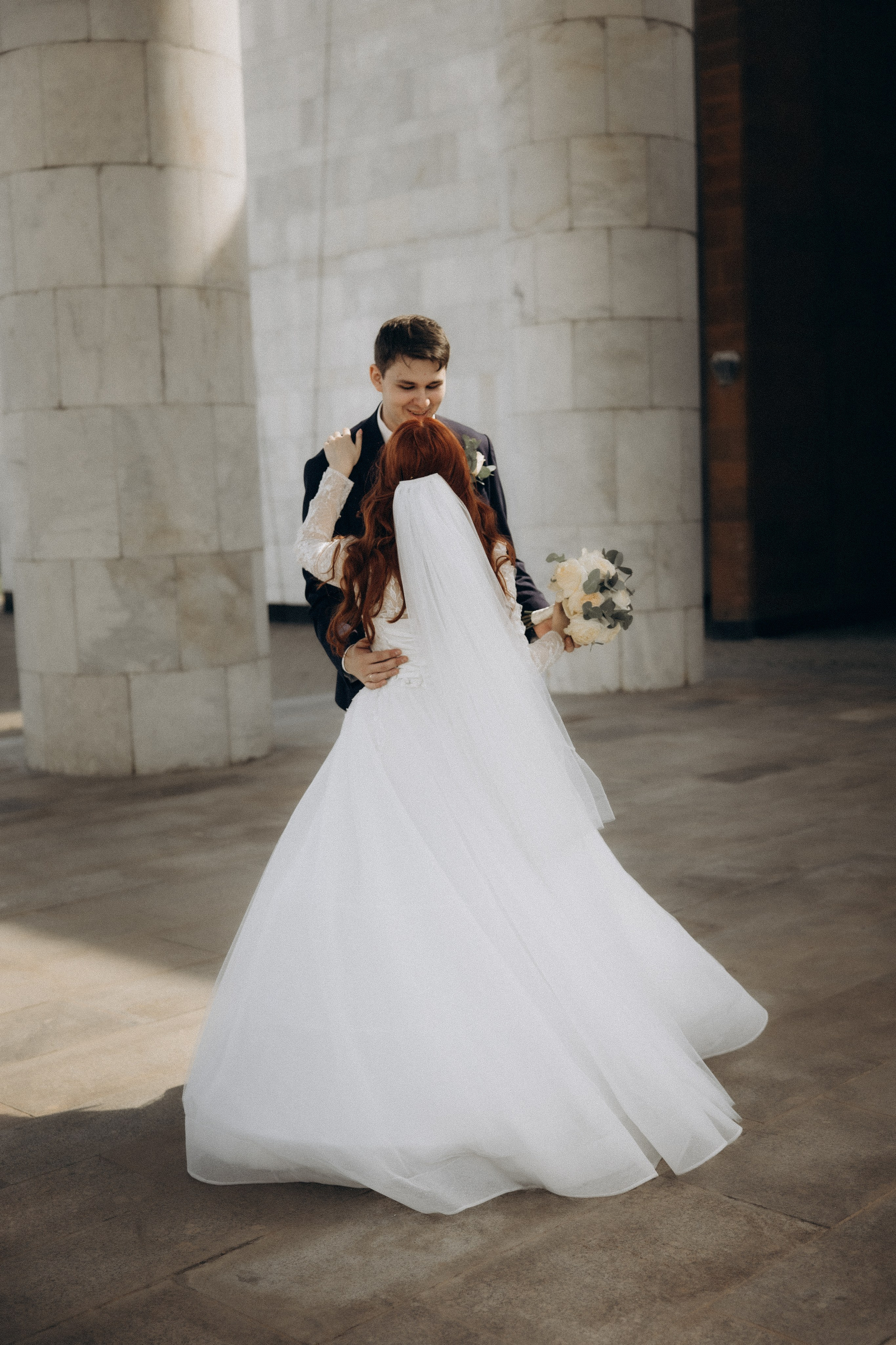 Фотосессия свадьбы Ивана и Александры в парке Горки Ленинские