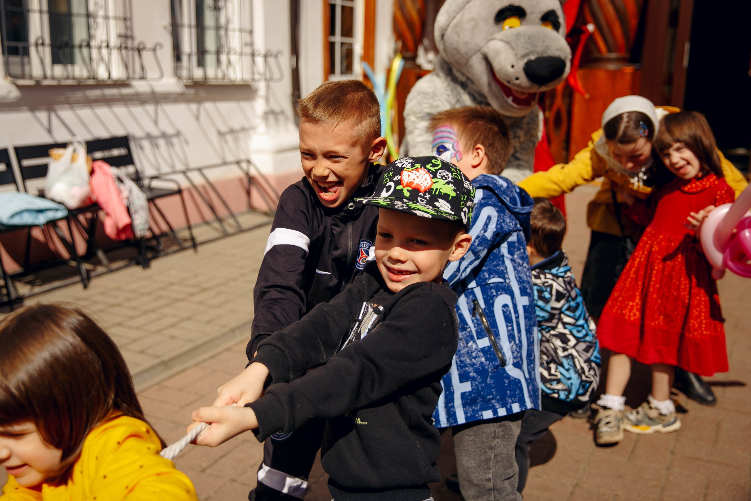 Алеша попович двор. Ваш репортажный фотограф Артемий Антонов