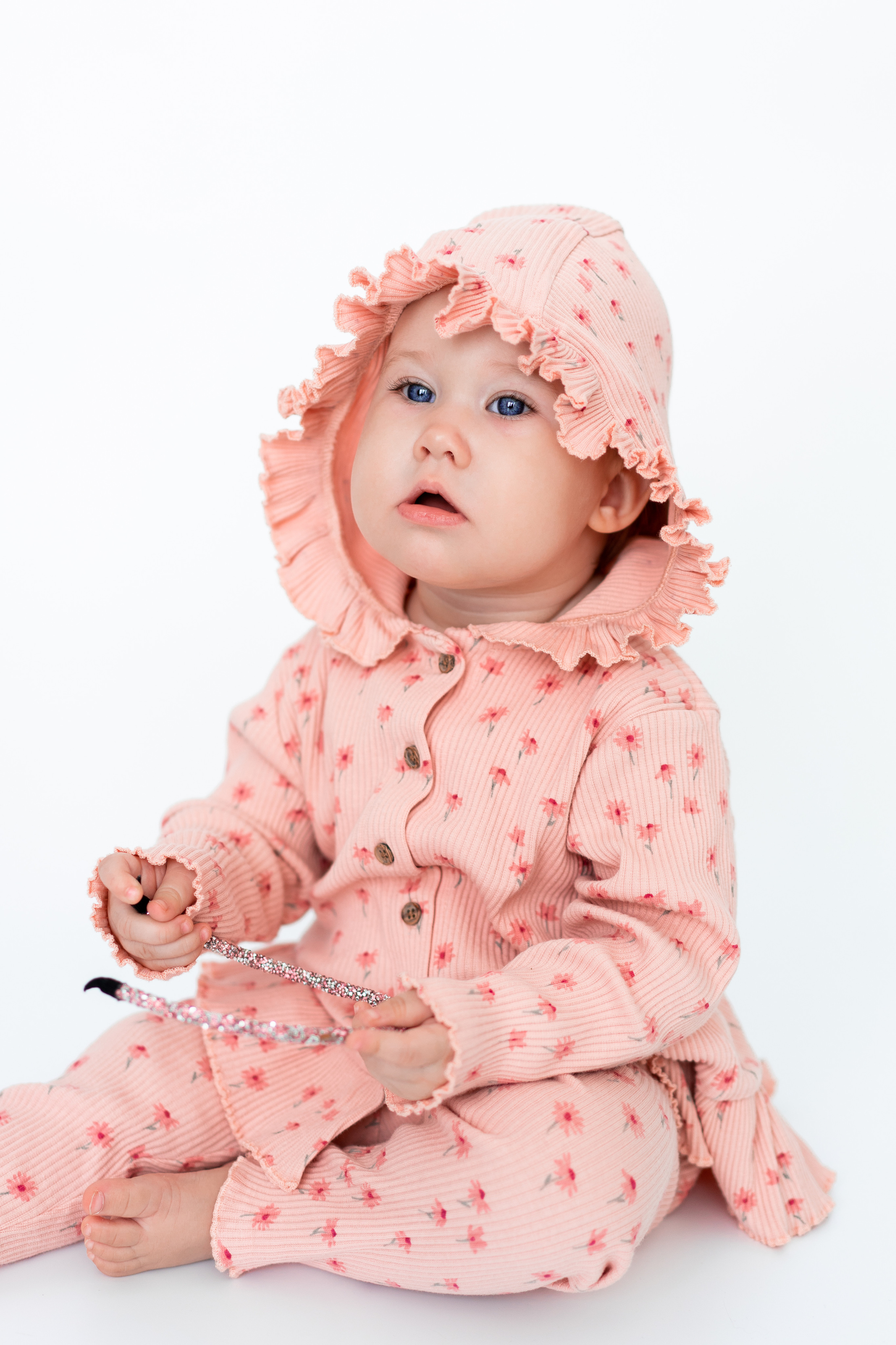 Первый день рождения малыша. Детская, семейная фотостудия в Санкт-Петербурге