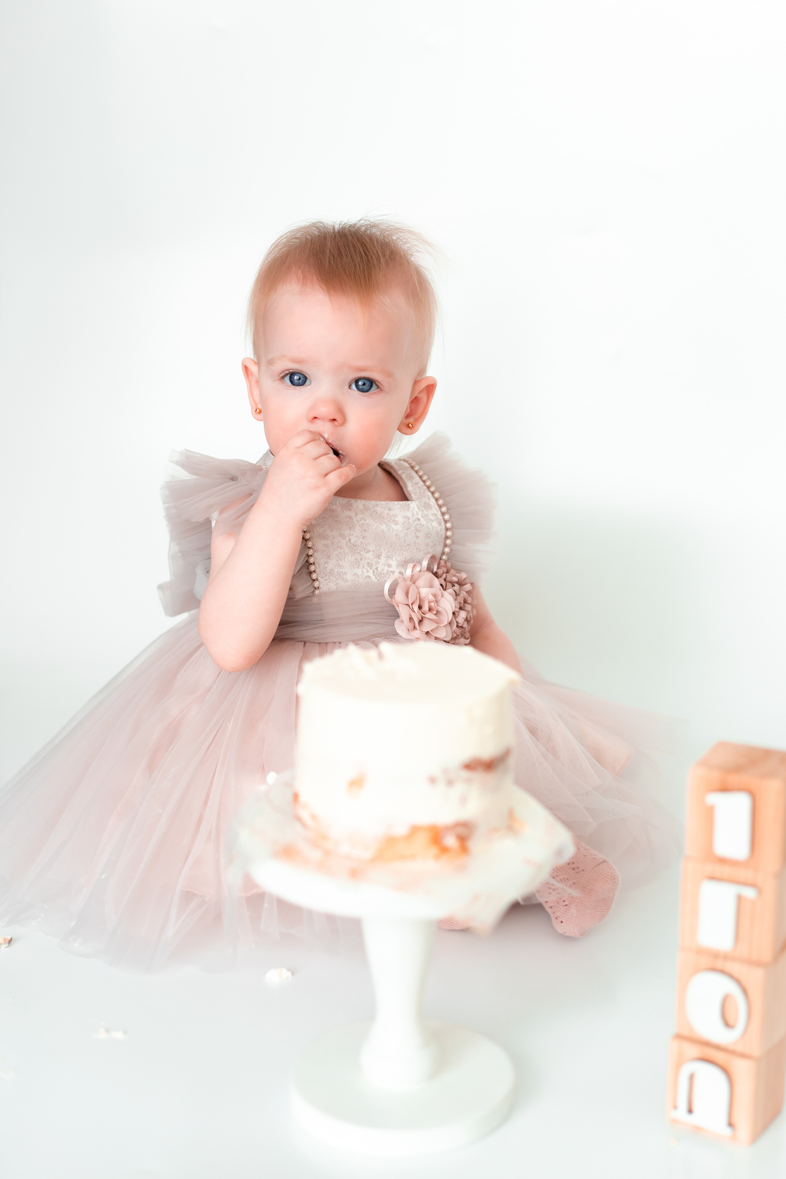 Крушение торта, Smash cake. Детская, семейная фотостудия в Санкт-Петербурге