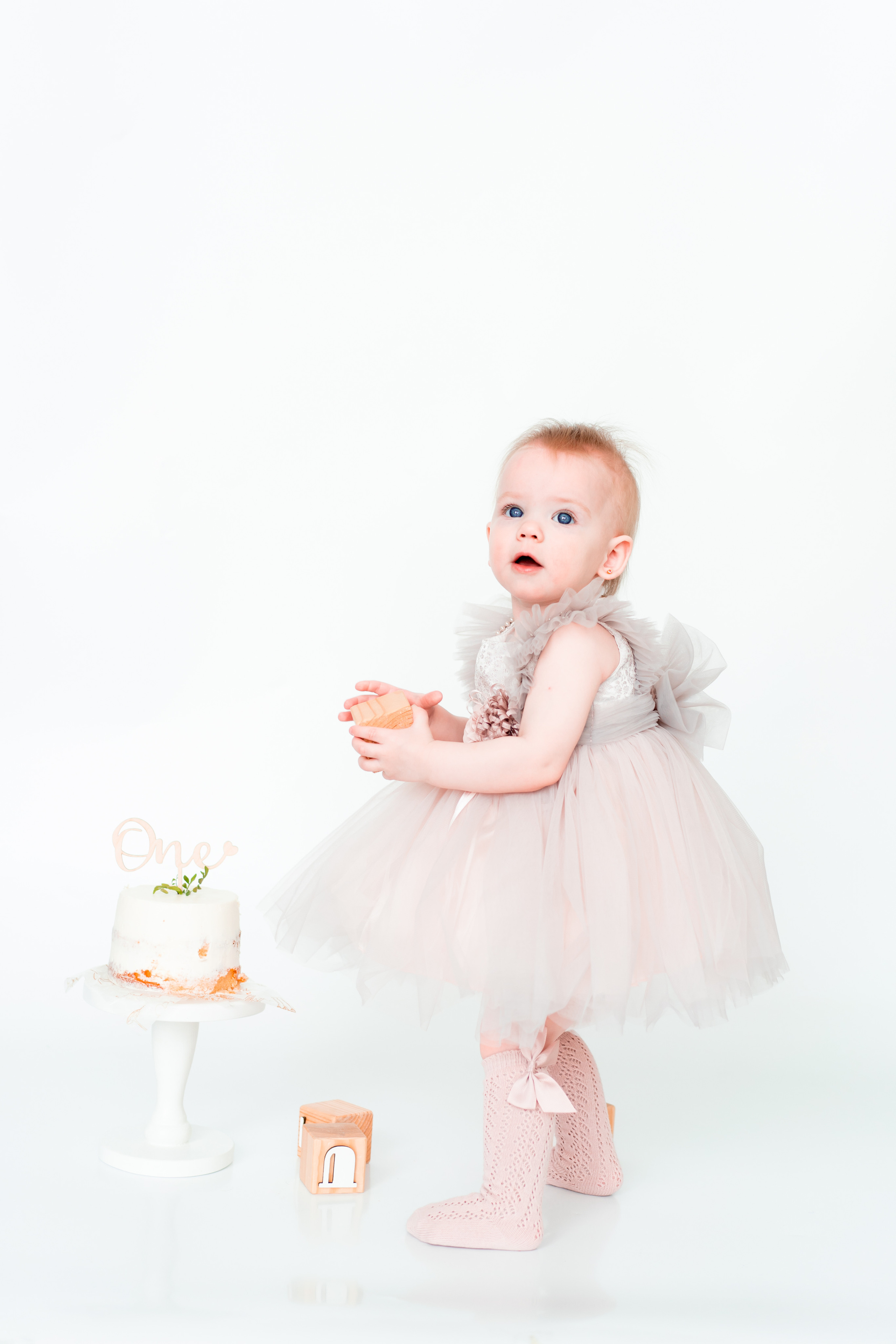 Крушение торта, Smash cake. Детская, семейная фотостудия в Санкт-Петербурге