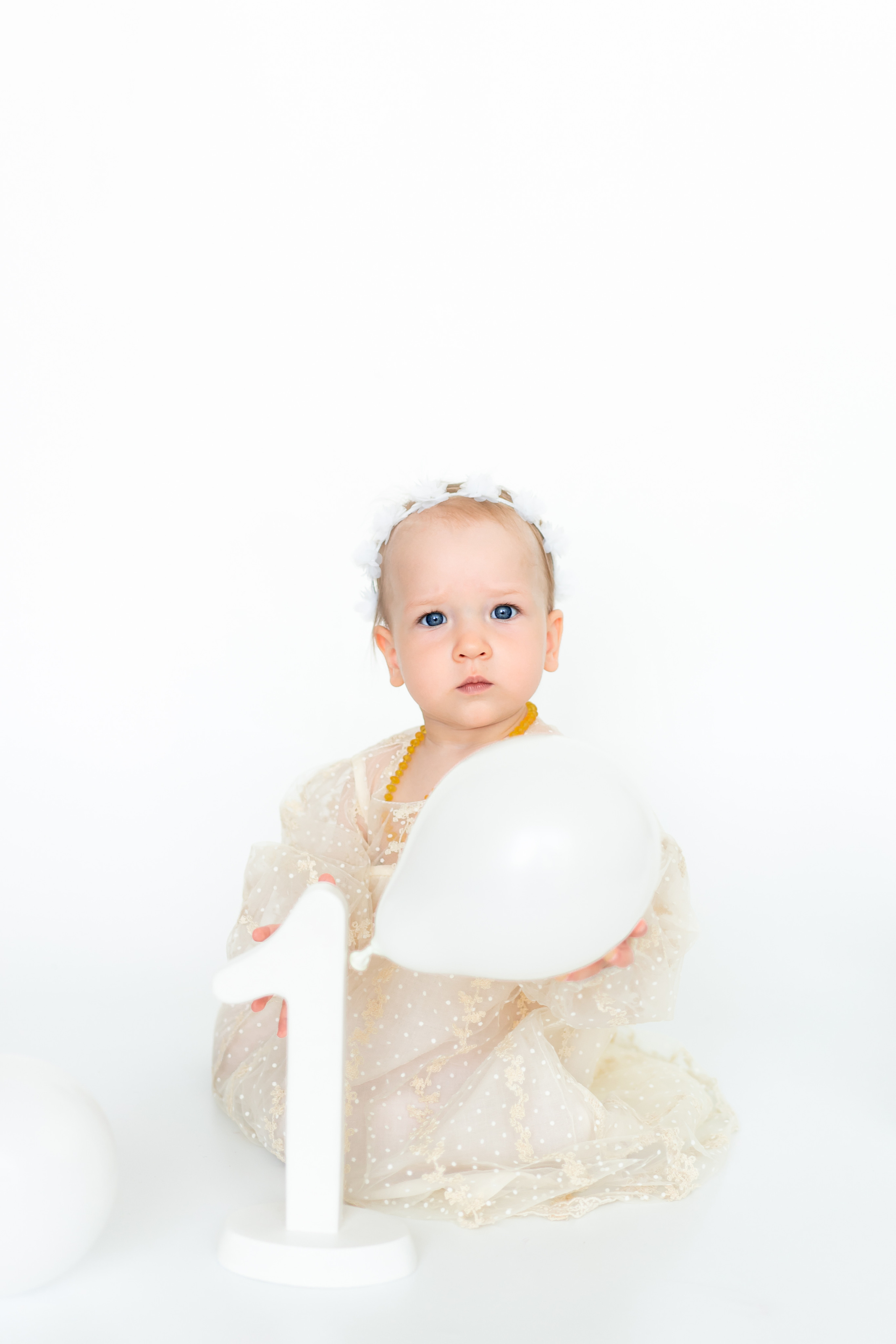 Первый день рождения малыша. Детская, семейная фотостудия в Санкт-Петербурге