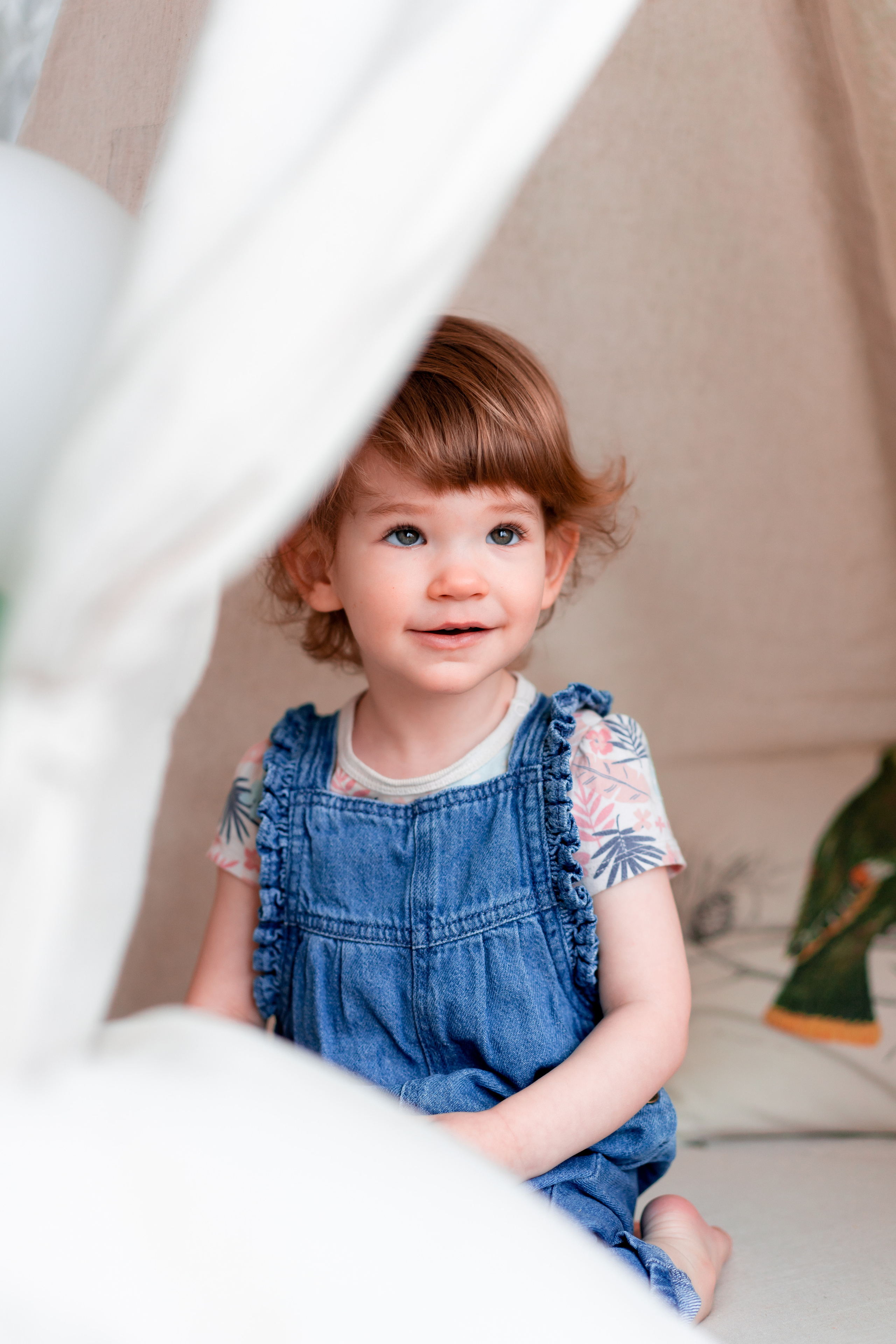 С Днём Рождения ребенка, портрет. Детская, семейная фотостудия в Санкт-Петербурге