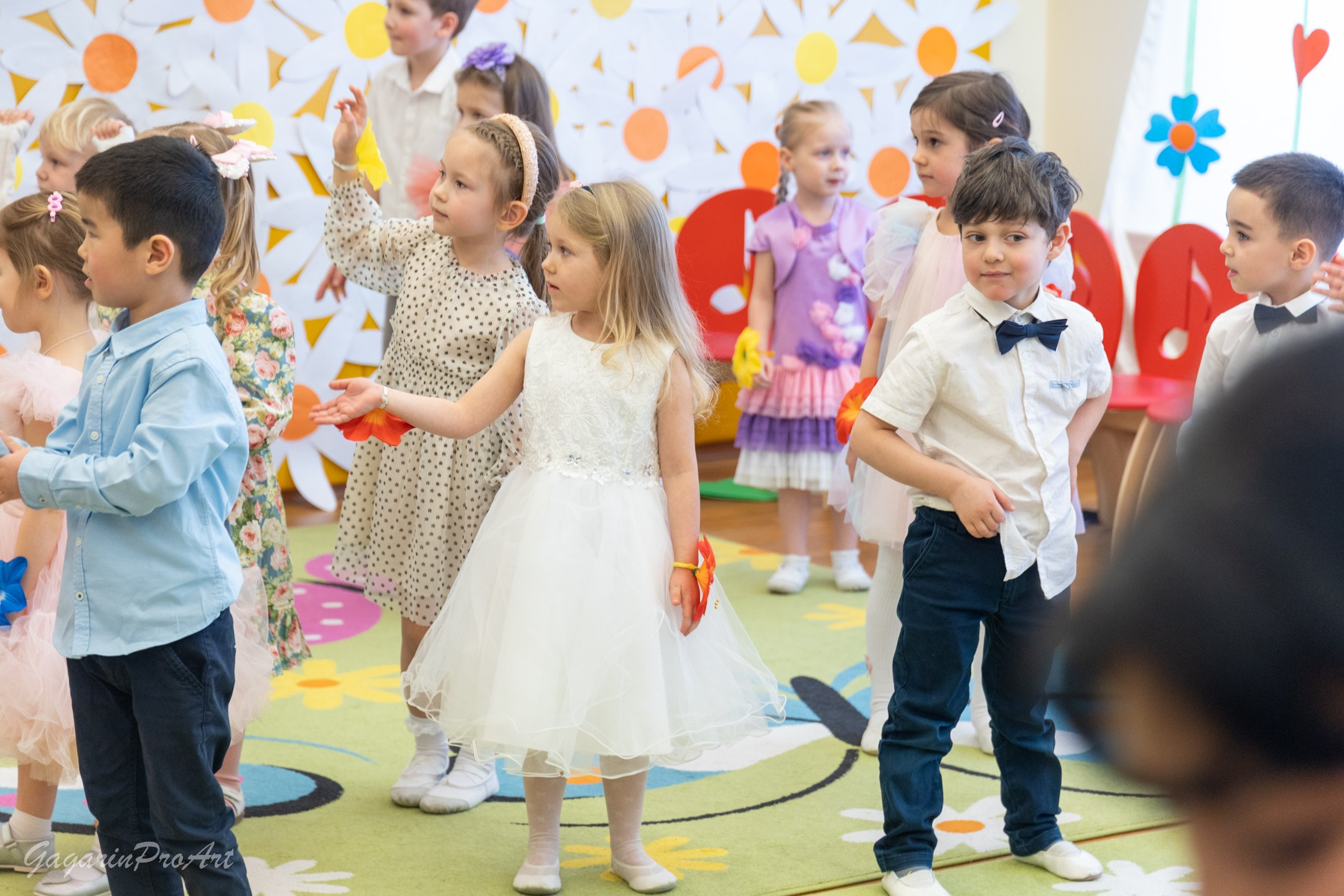 Фотограф в детский сад на утренник и праздник. GagarinProArt