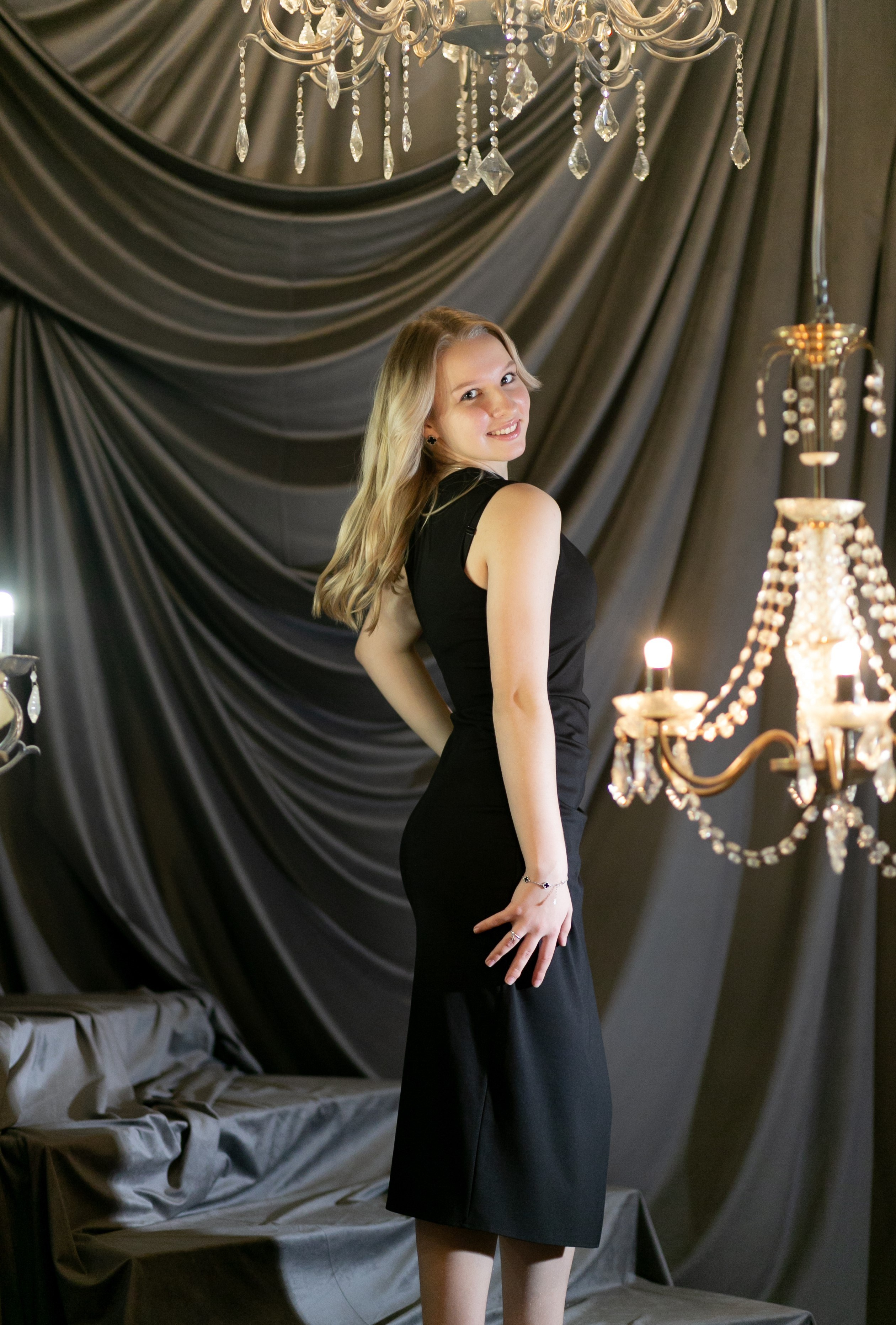 Студия «Фотомания» зал Роял. Выпускные альбомы Воронеж от Веры Соколовой