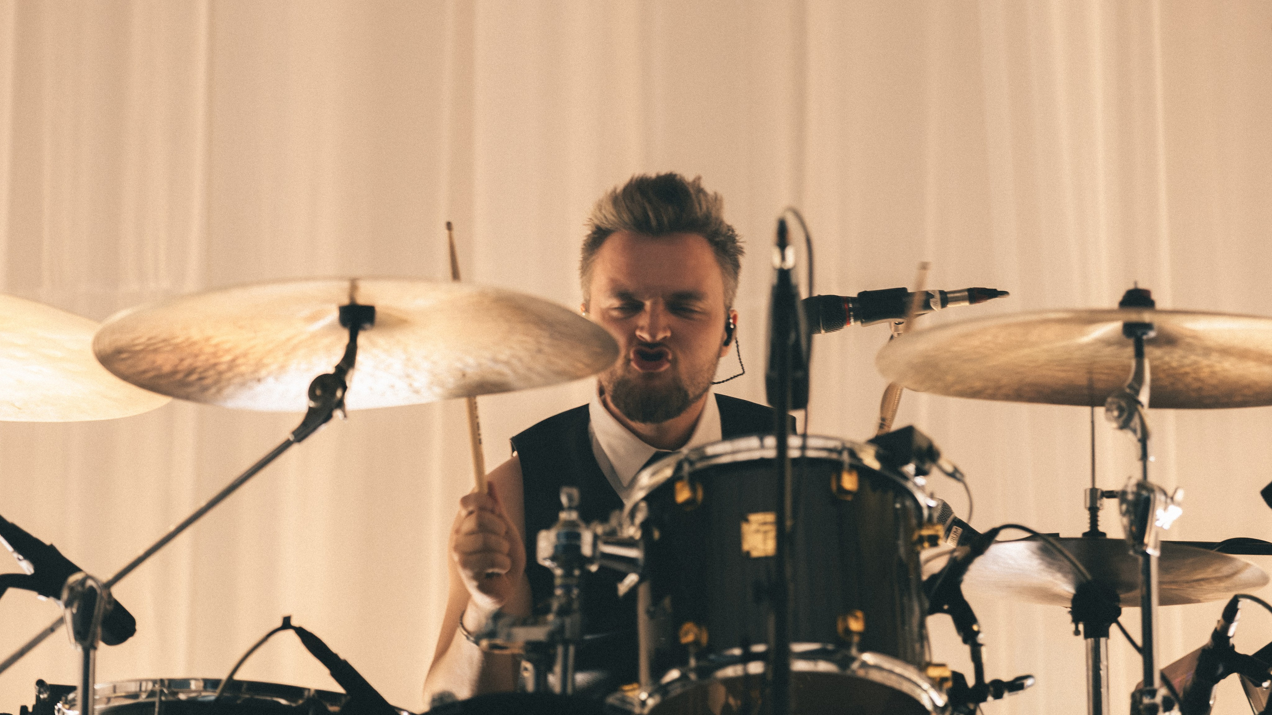 ZOLOTO. Saint-Petersburg 17.4.26. RUSLAN ROZANOV