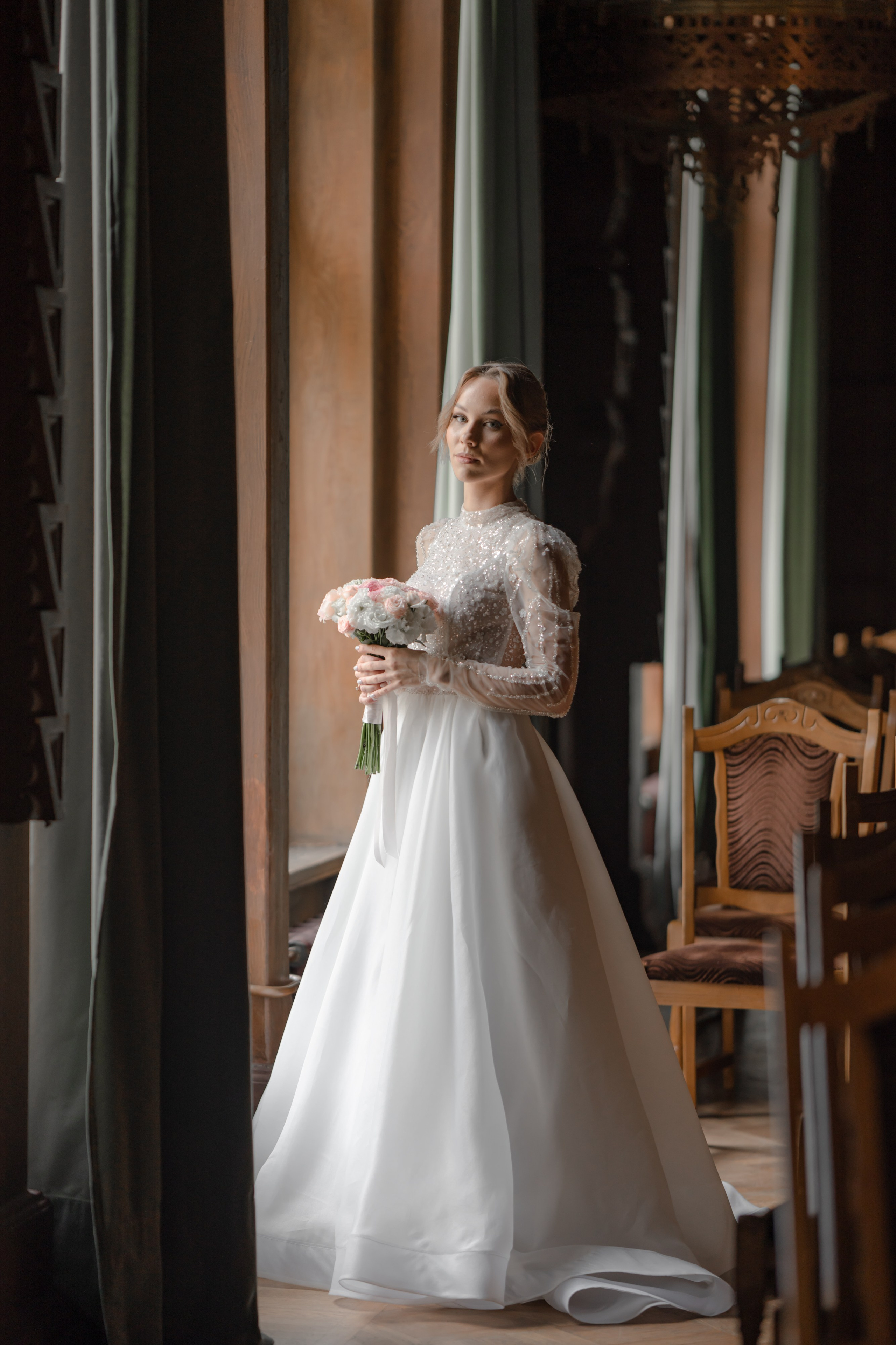 Портрет невесты во Дворце Великого князя Владимира в Доме учёных в Санкт-Петербурге