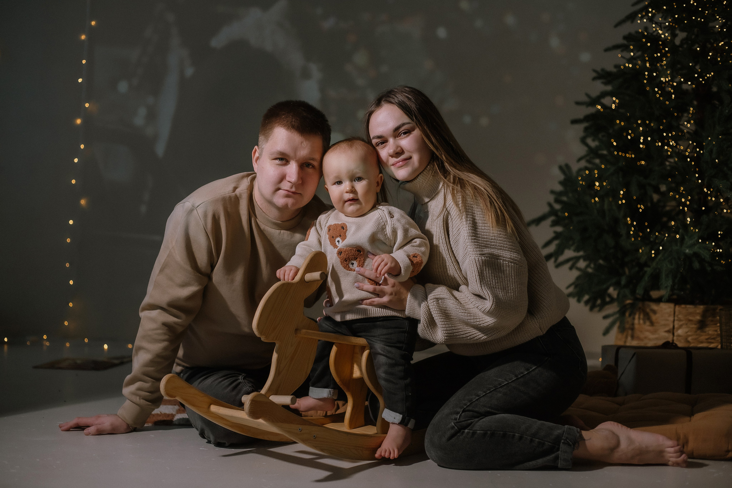 Предновогодняя серия Екатерины, Алексея и Матвея (в рамках студийных экспресс). Фотограф Екатеринубрг/Верхняя Пышма