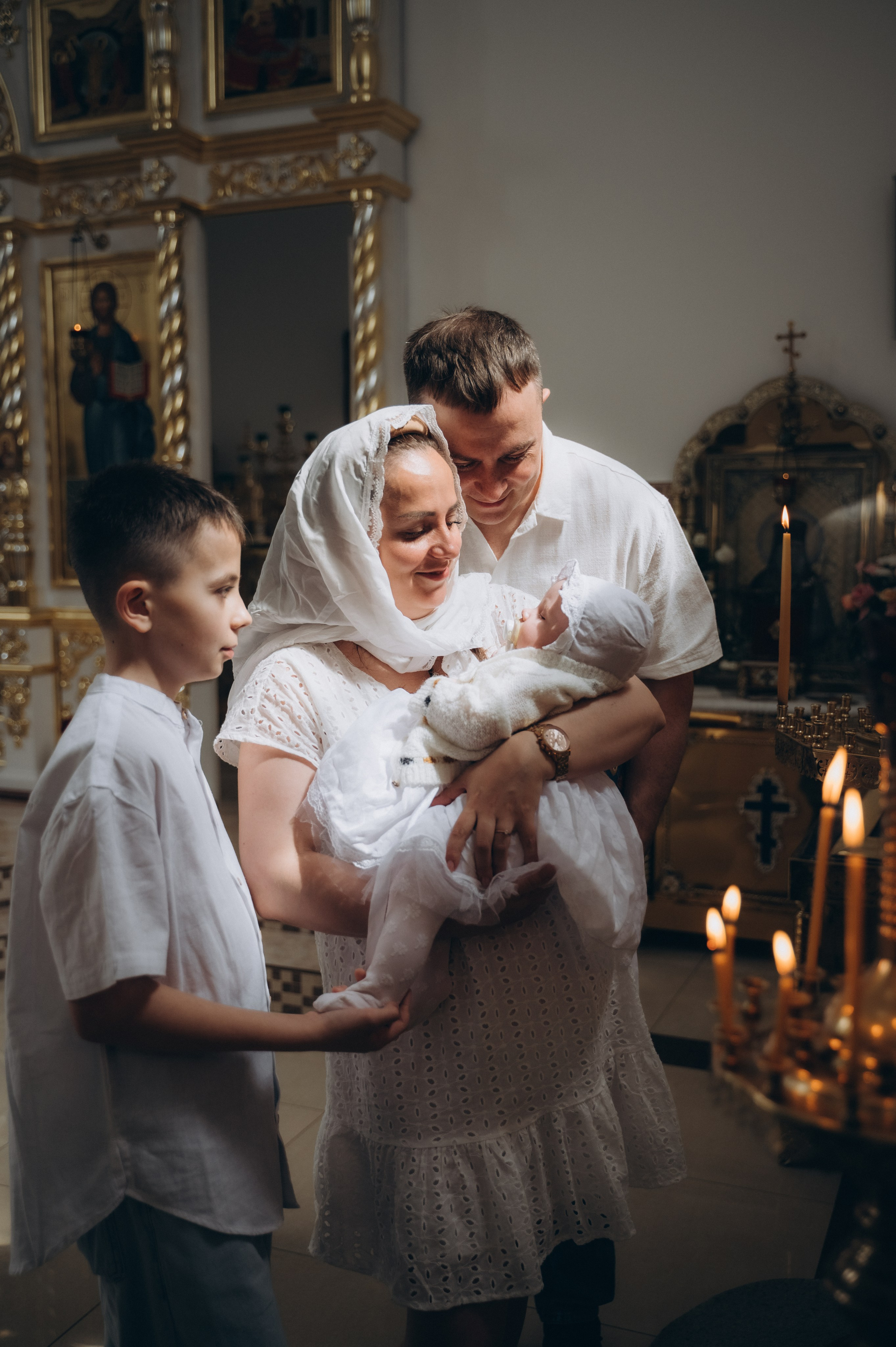 Крещение Корнелии (ХРАМ СВЯТИТЕЛЯ ЛУКИ КРЫМСКОГО). Семейный фотограф в Минске Дарья Дреко