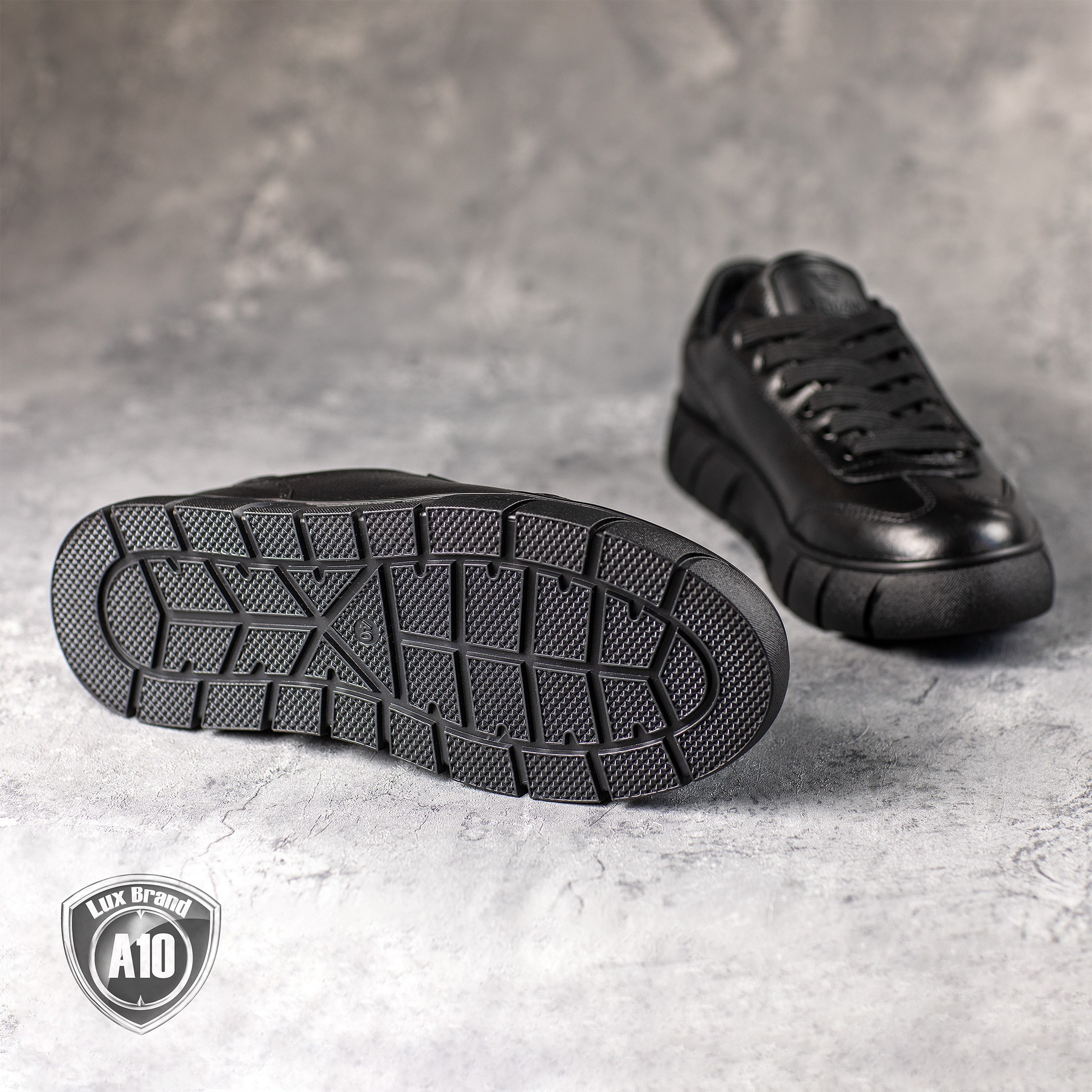 Кроссовки. Виртуальный шоурум для стильных мужчин