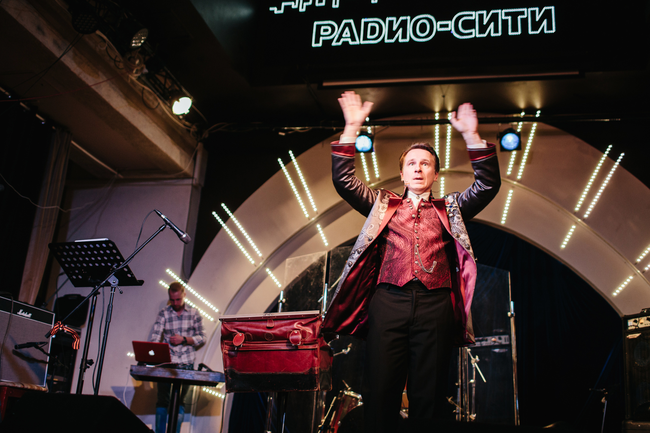 Дипломатическая весна. Свадебные фотосессии в Москве. Фотограф Сергей Ржевский