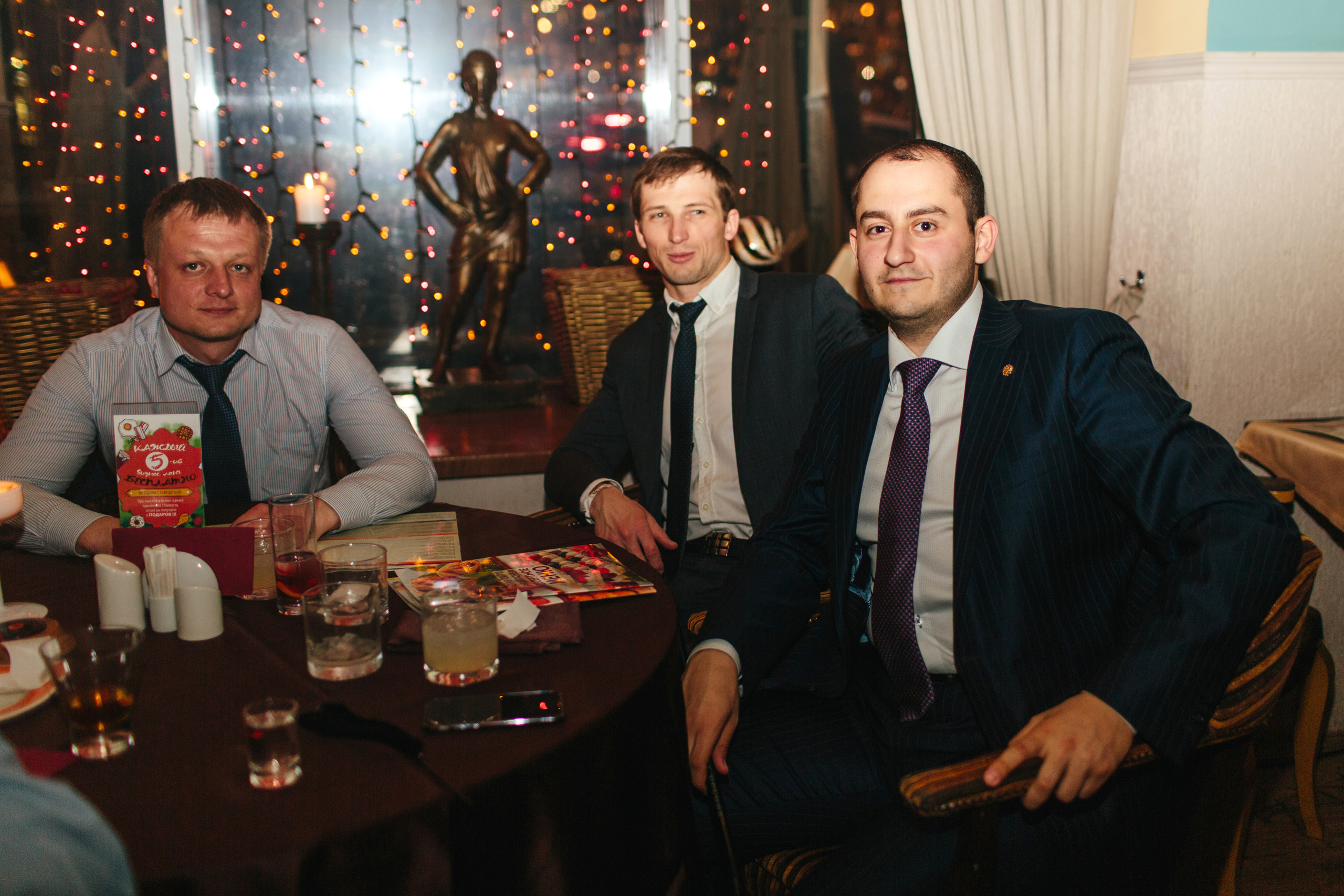 Дипломатическая весна. Свадебные фотосессии в Москве. Фотограф Сергей Ржевский