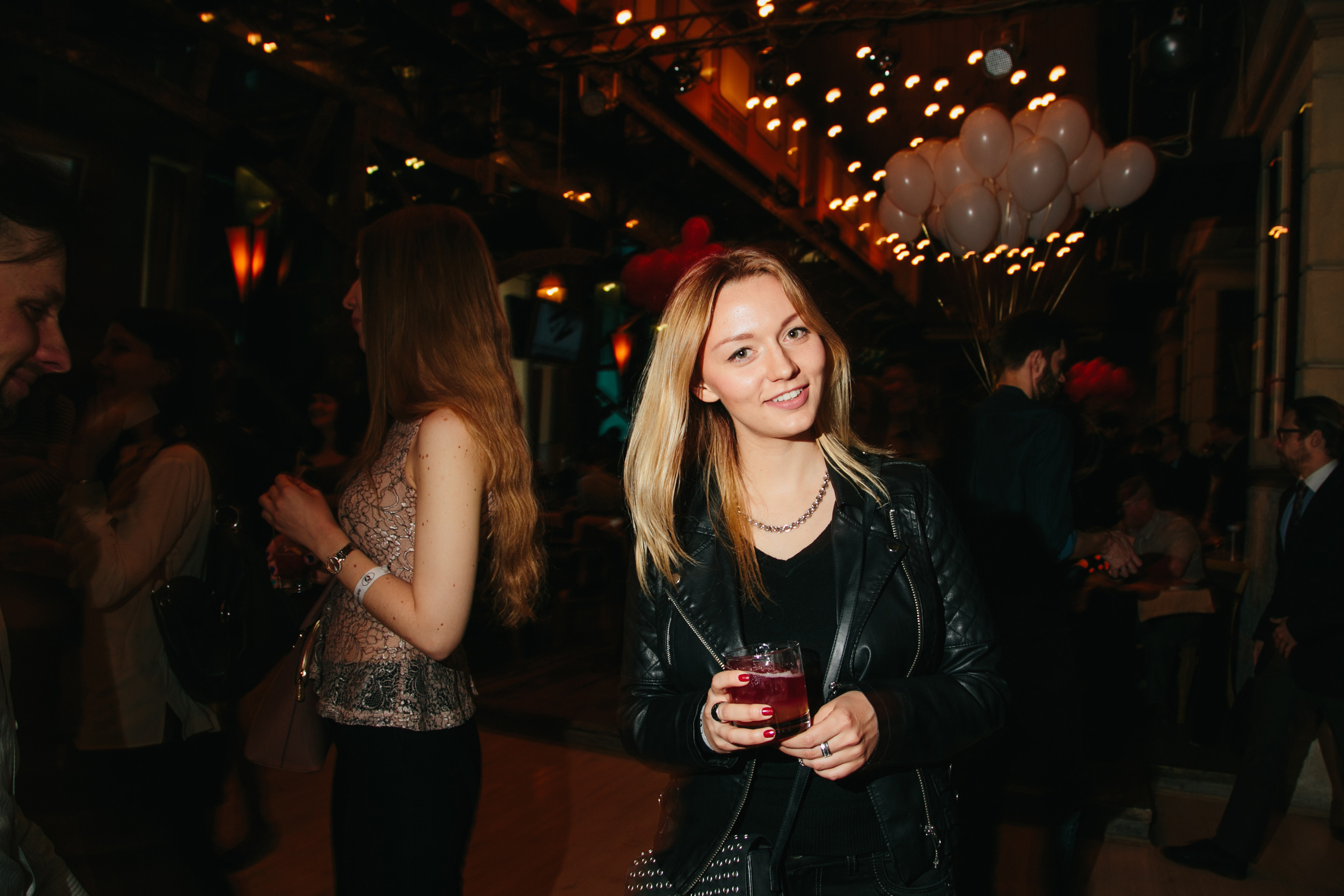 Дипломатическая весна. Свадебные фотосессии в Москве. Фотограф Сергей Ржевский