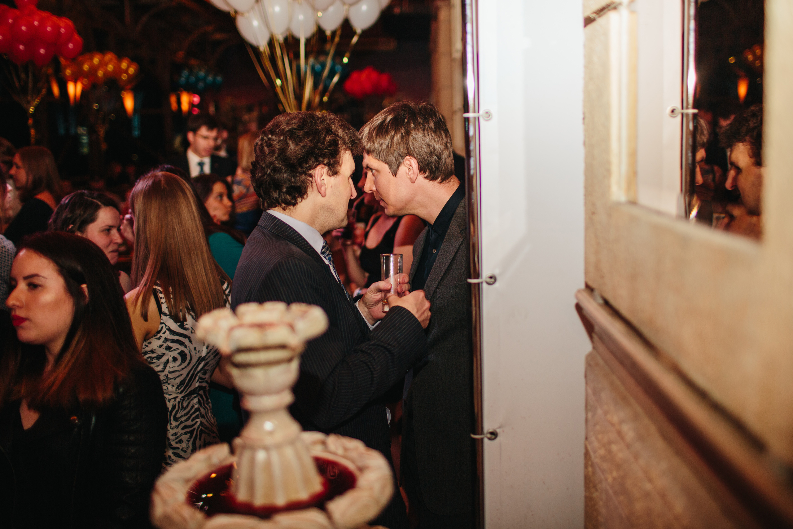 Дипломатическая весна. Свадебные фотосессии в Москве. Фотограф Сергей Ржевский