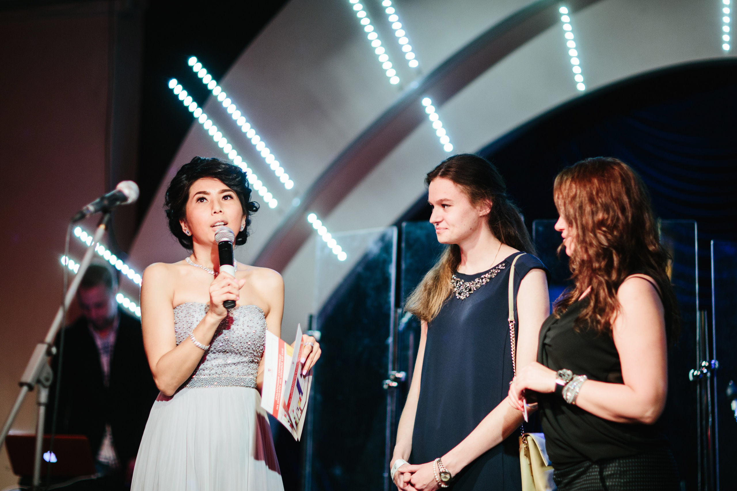 Дипломатическая весна. Свадебные фотосессии в Москве. Фотограф Сергей Ржевский