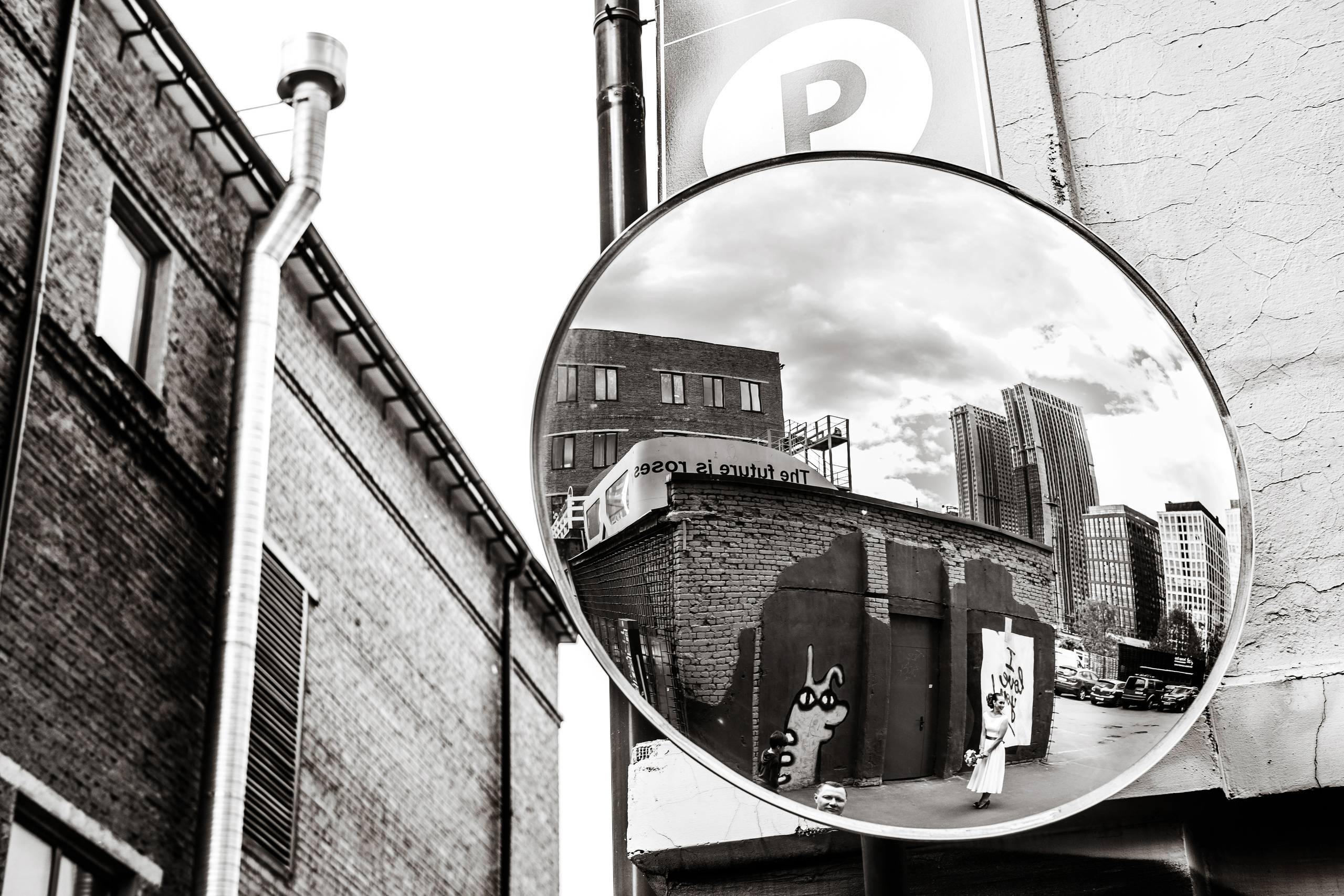 Валерия и Дмитрий свадьба в кедах. Свадебные фотосессии в Москве. Фотограф Сергей Ржевский