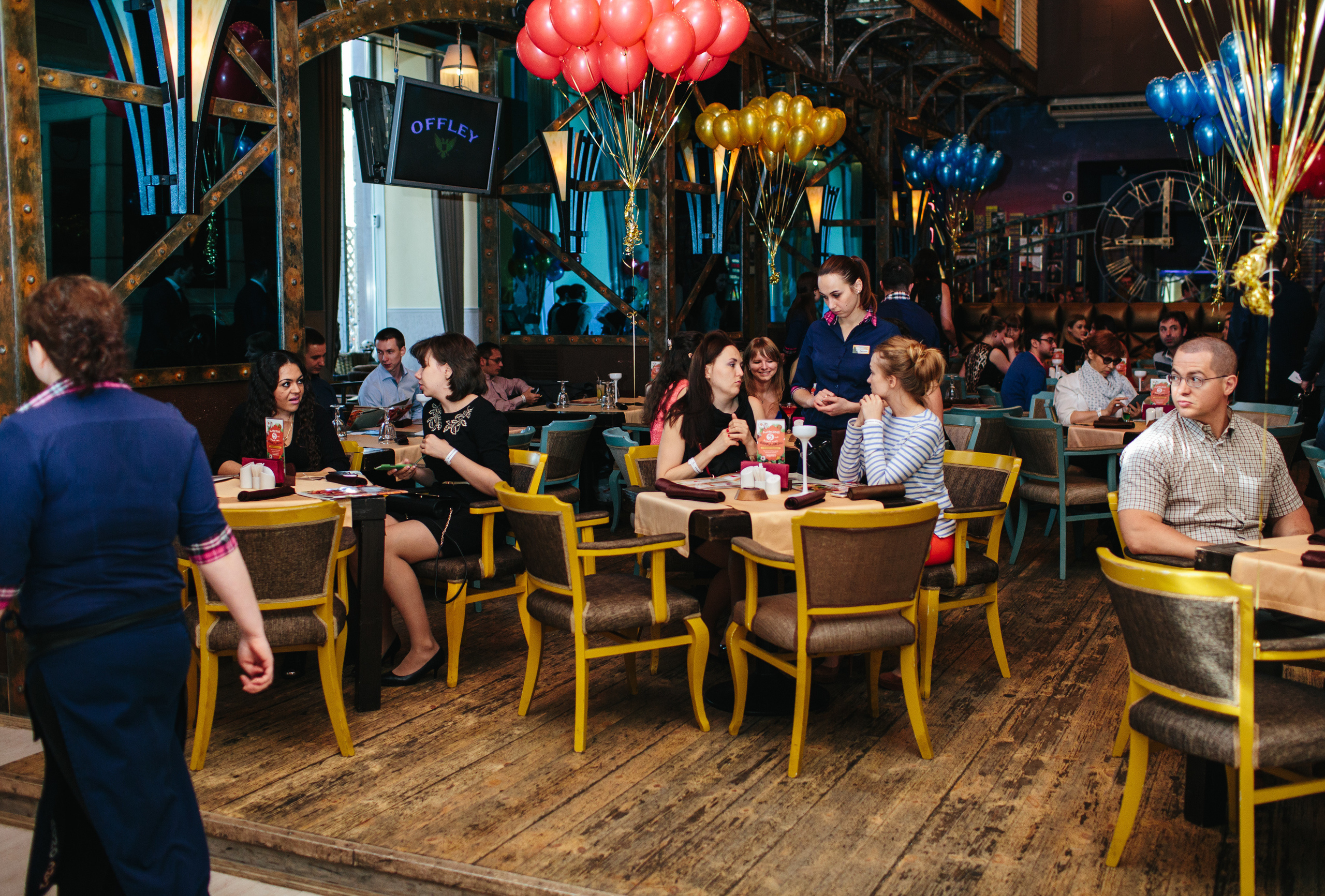 Дипломатическая весна. Свадебные фотосессии в Москве. Фотограф Сергей Ржевский