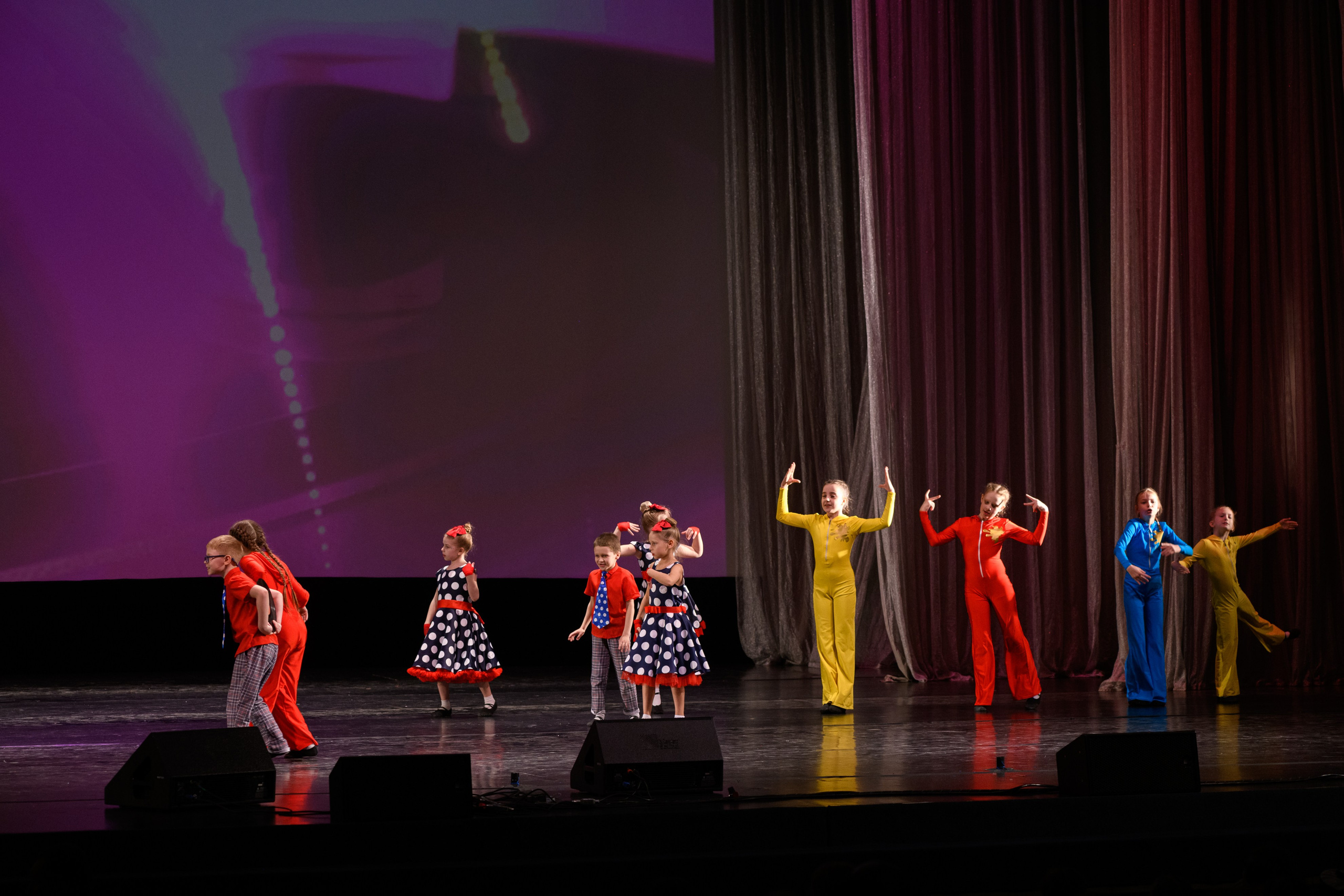 23 апреля, часть 2, БКЗ Октябрьский, г. Санкт-Петербург. Золотое яблочко