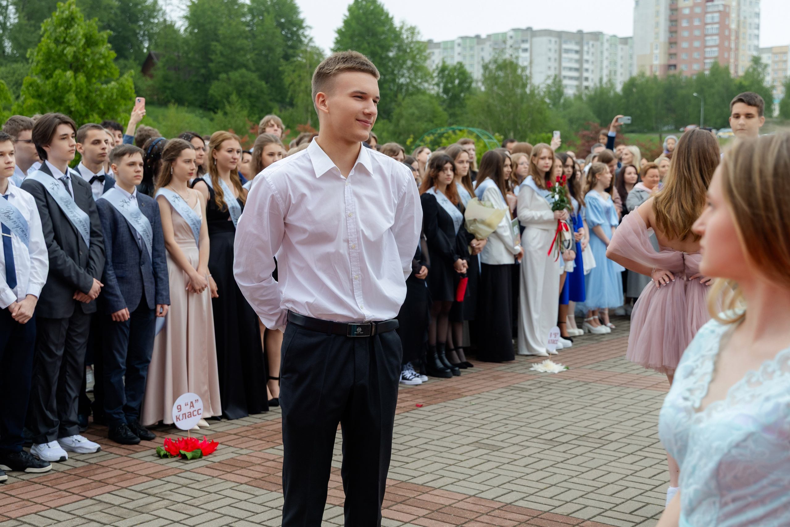 Последний звонок 2025 в Минске. Свадебный фотограф в Минске/Беларуси Сергей Спиридонов