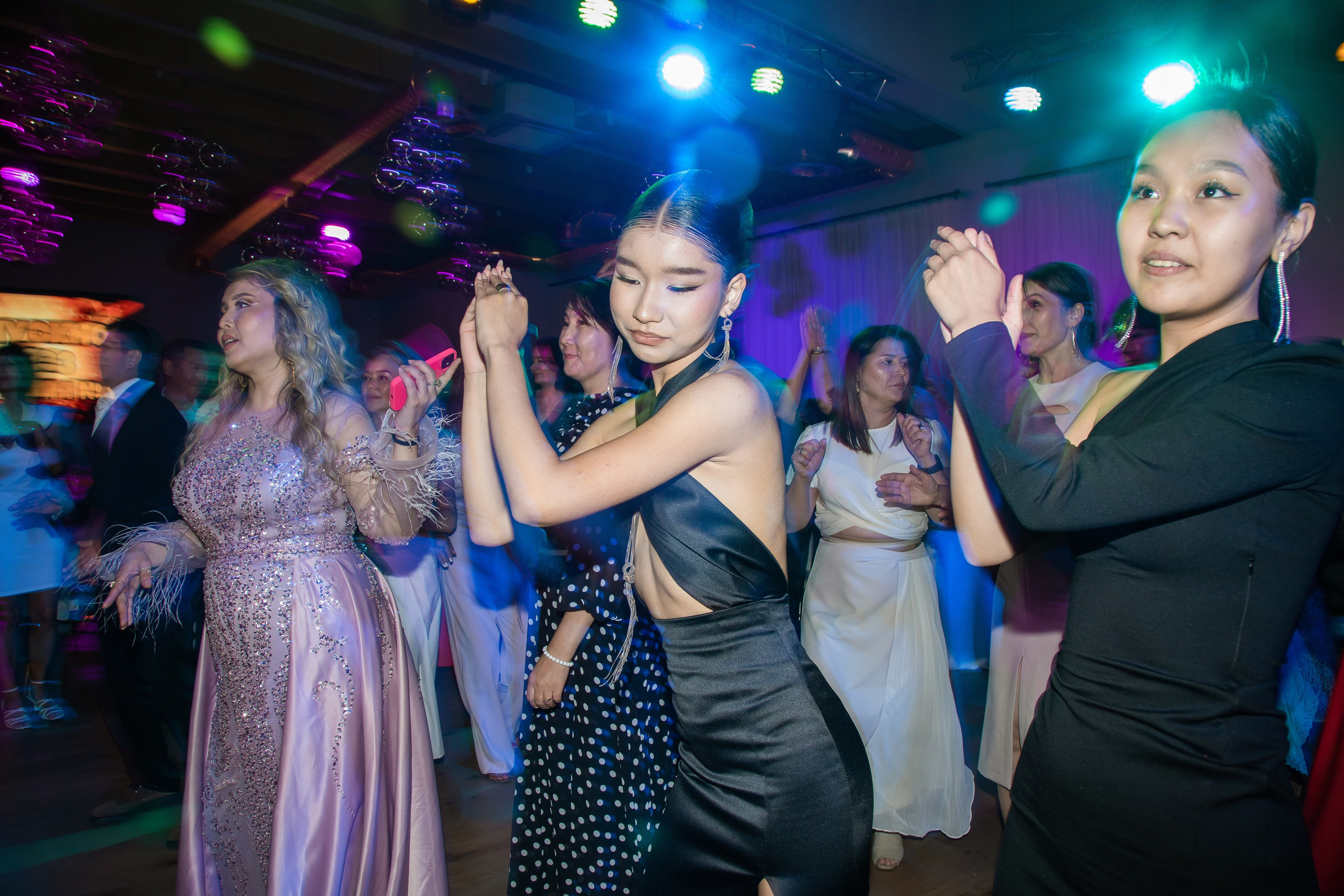 Съемка мероприятии. Свадебный и студийный фотограф в Алматы Ильяс Кырбаев