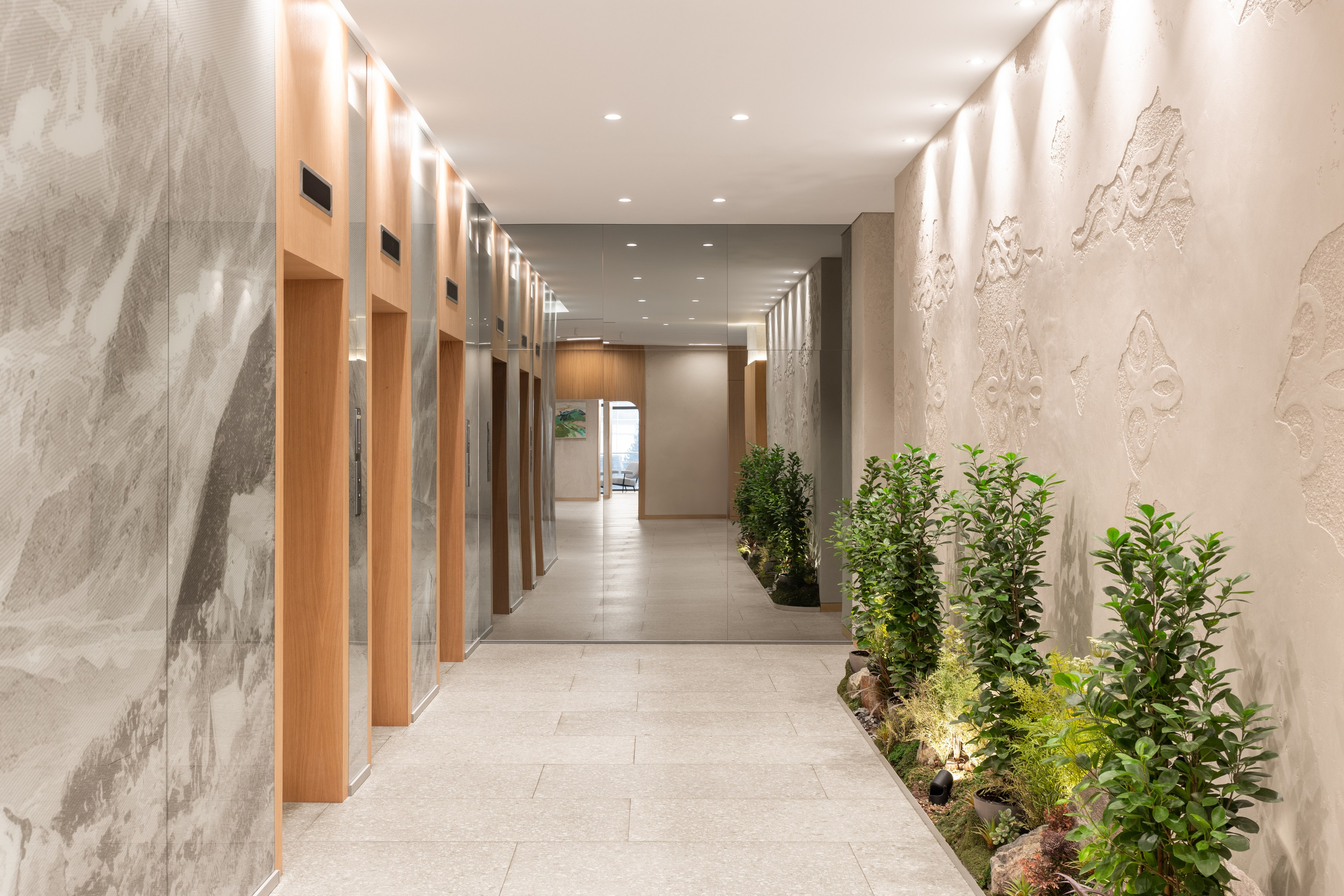 Holiday Inn Almaty. Roman Yakunin — interior photographer in Almaty, Kazakhstan