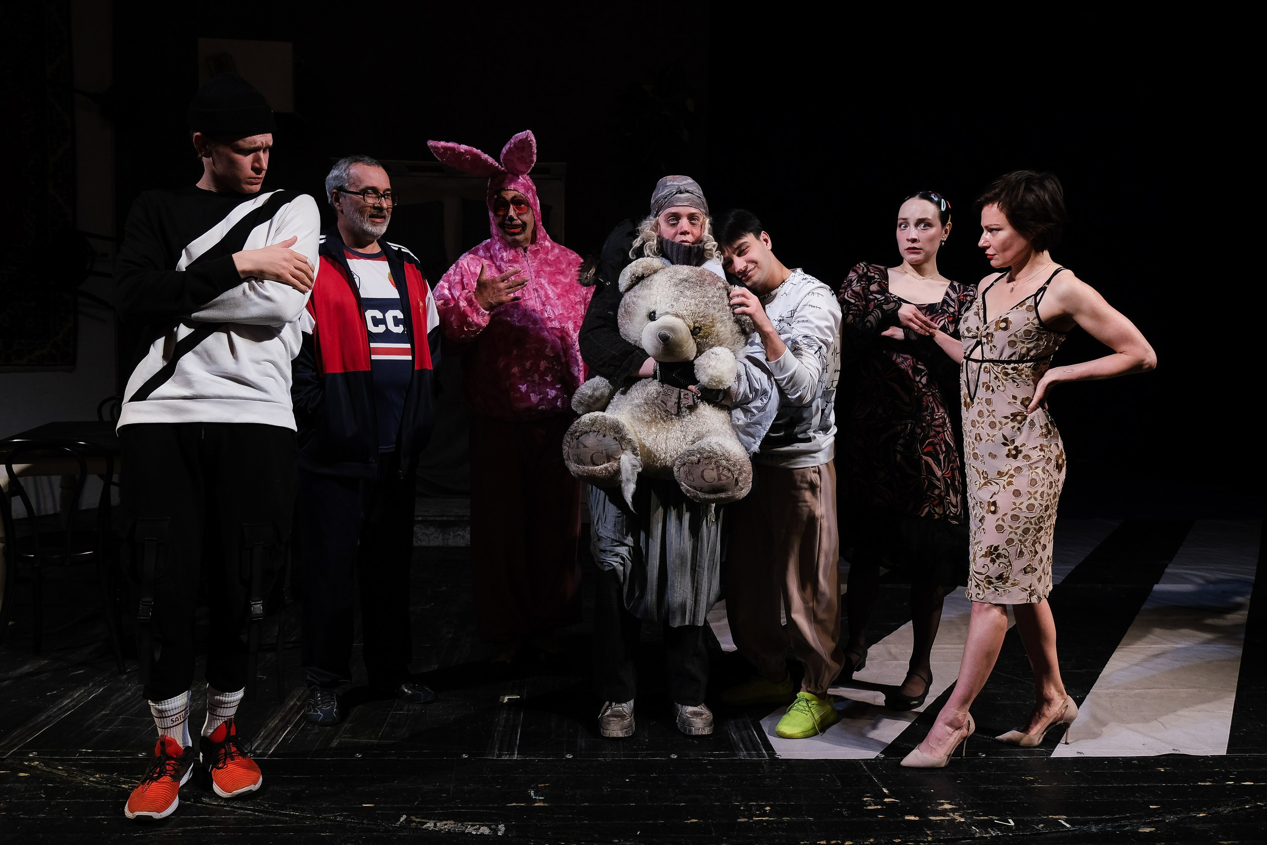 Ганди молчал по субботам. Фотограф Анатолий Деникин