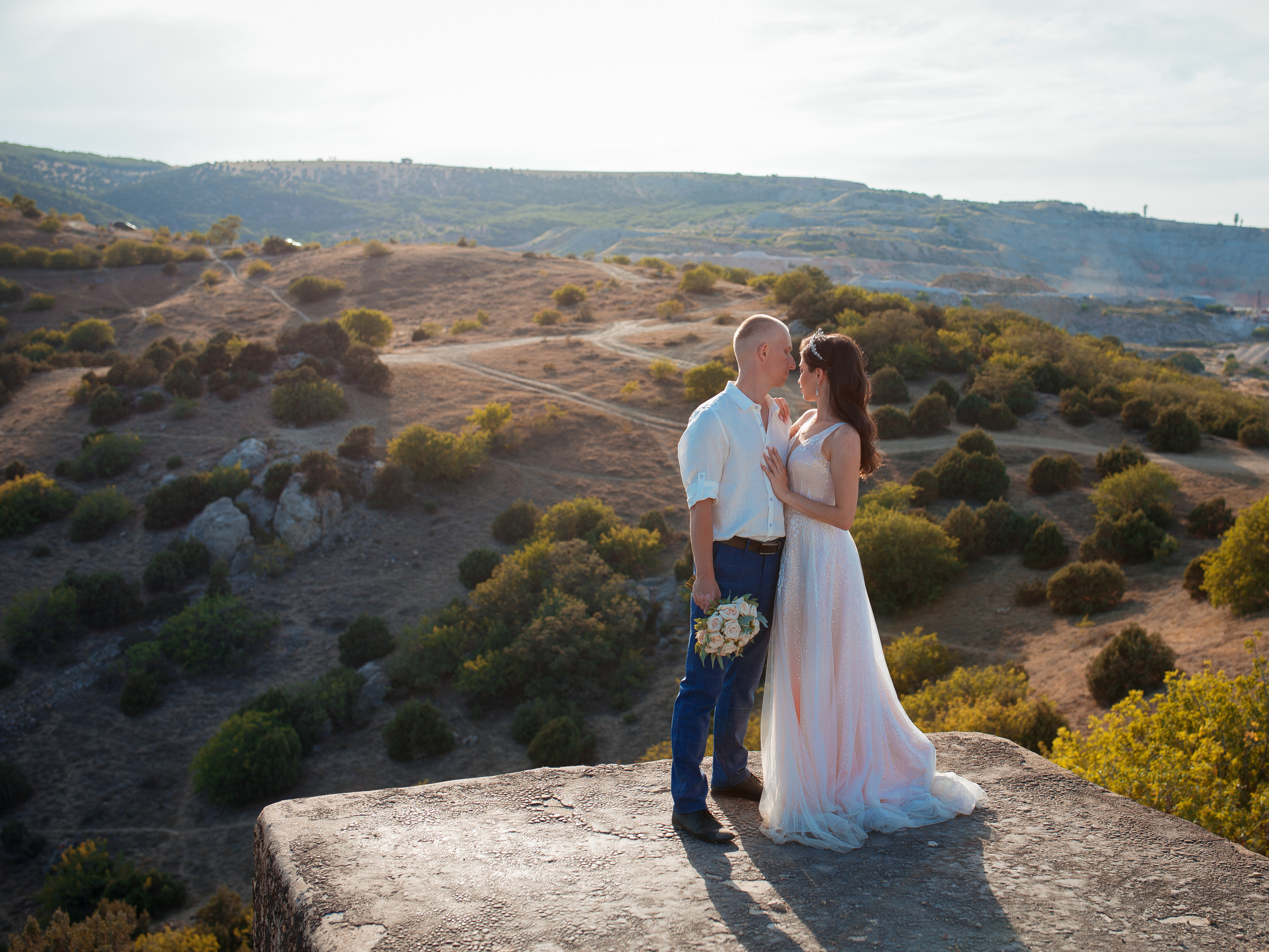 Свадебная фотосессия в Балаклаве для двоих. Вся информация на сайте.