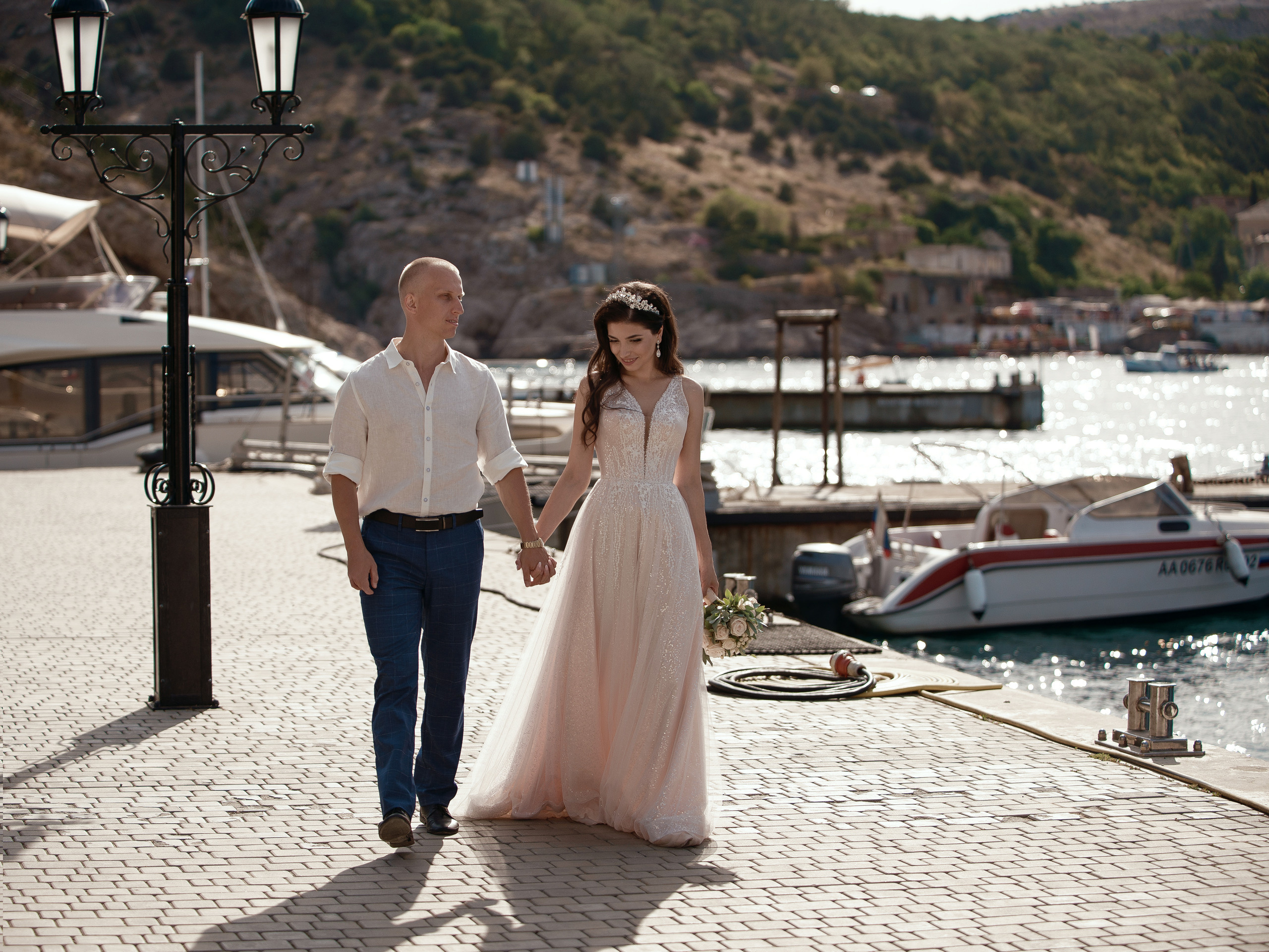 Свадебная фотосессия в любой точке Крыма: фотограф в Севастополе и Крыму Александра Погребняк. Вся информация на сайте, не нашли ответ - пишите/звоните +79788481042.