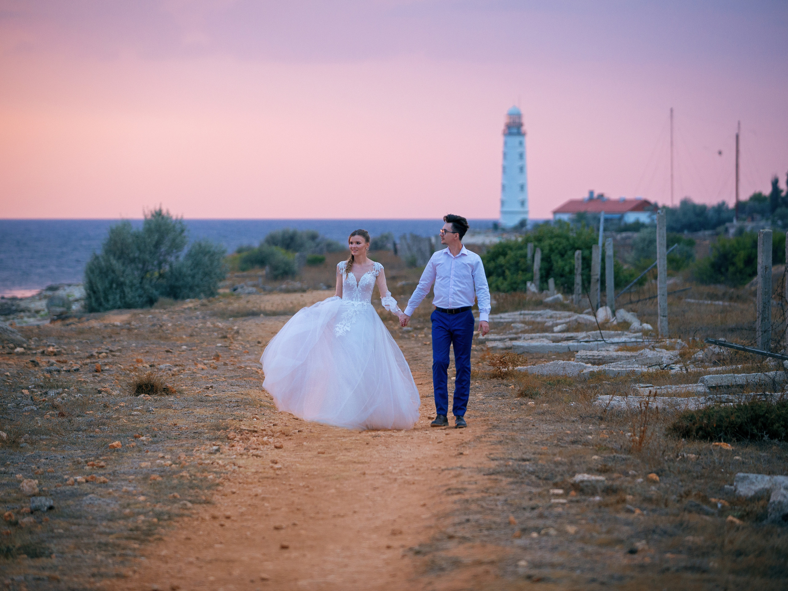 Фотограф на свадьбу в Севастополе: "Фотографирую счастливые пары, молодоженов и их love story". 