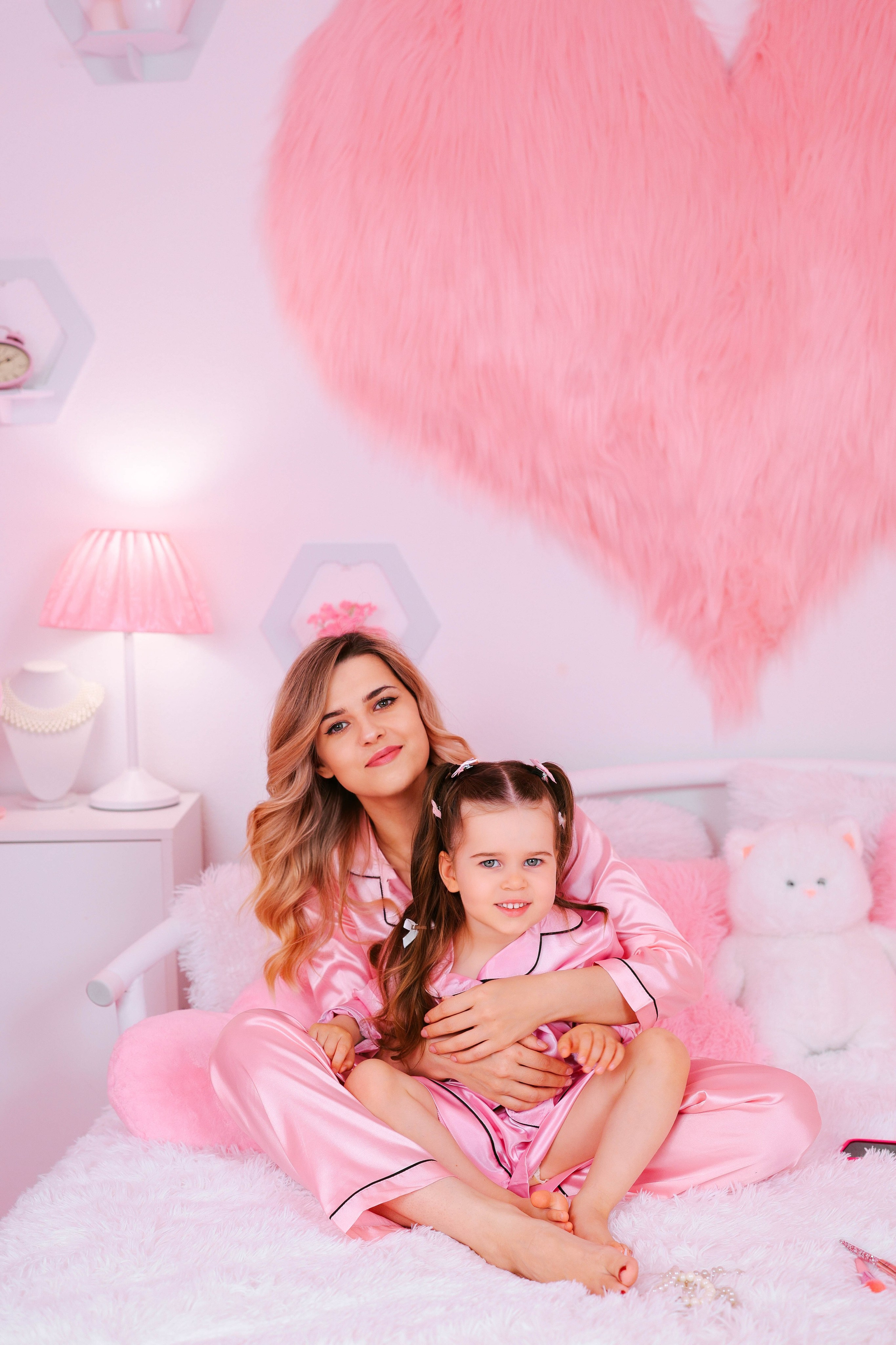 РОЗОВАЯ КОМНАТА