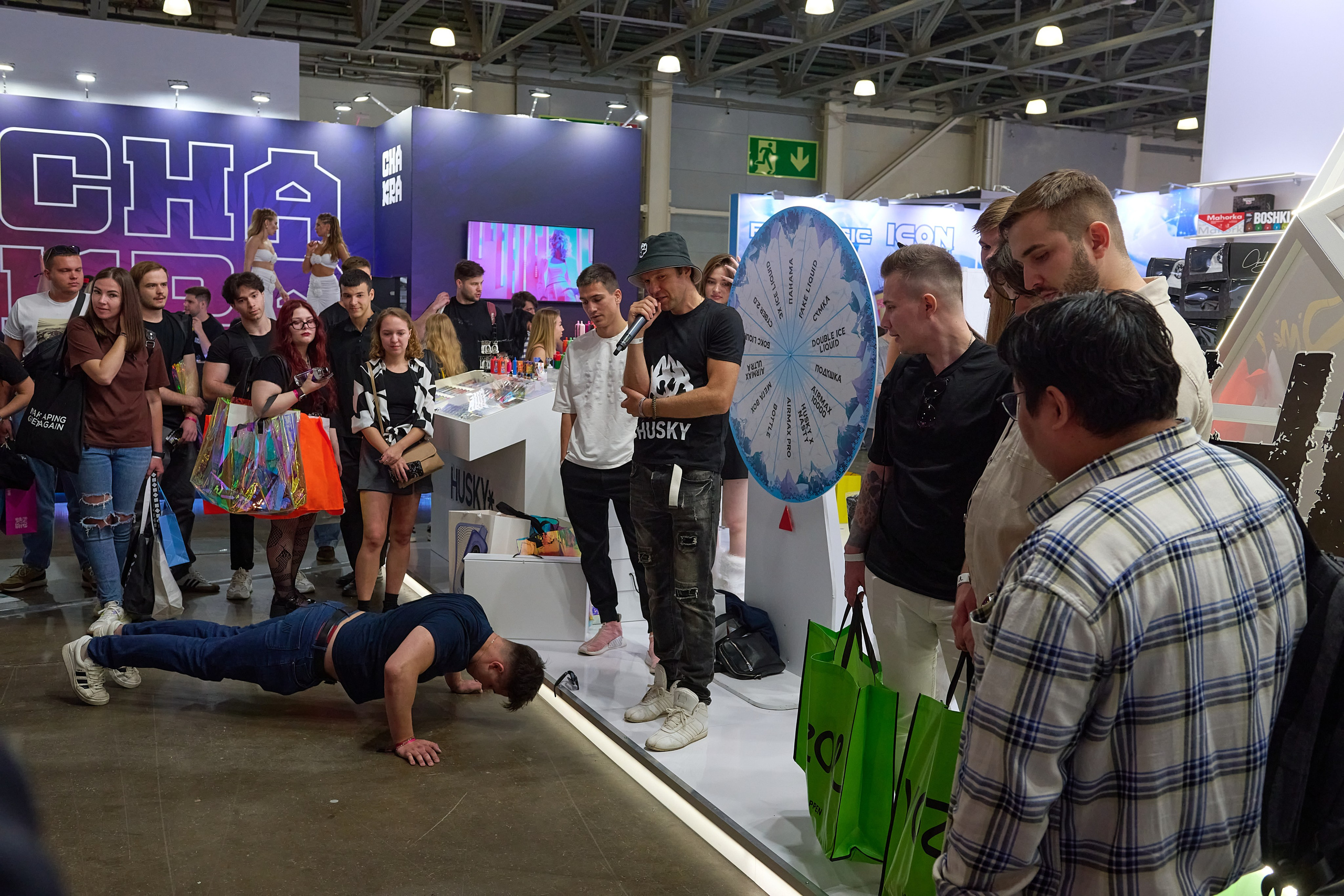 VAPE CLUB SHOW 2025 (Москва). Репортаж | фотосъемка в Москве и РФ | Фотограф Александр Емелькин