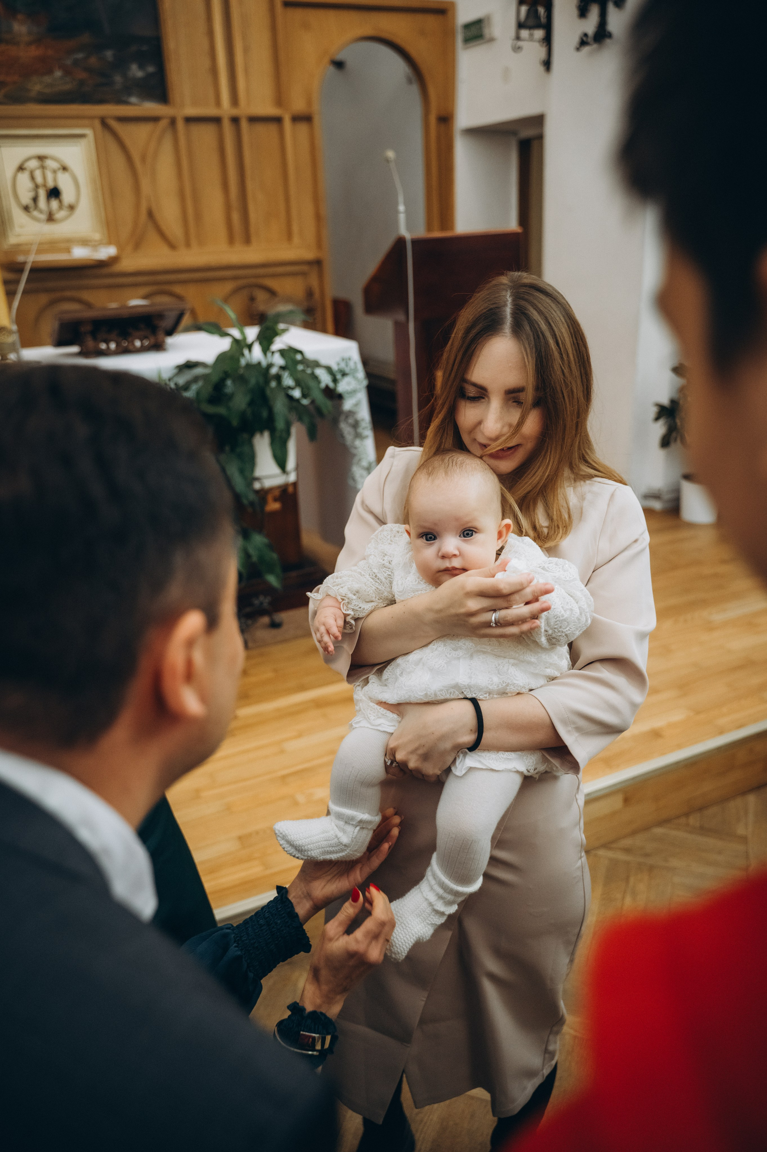 Крещение Эмили (Золотогорский костёл Пресвятой Троицы). Семейный фотограф в Минске Дарья Дреко