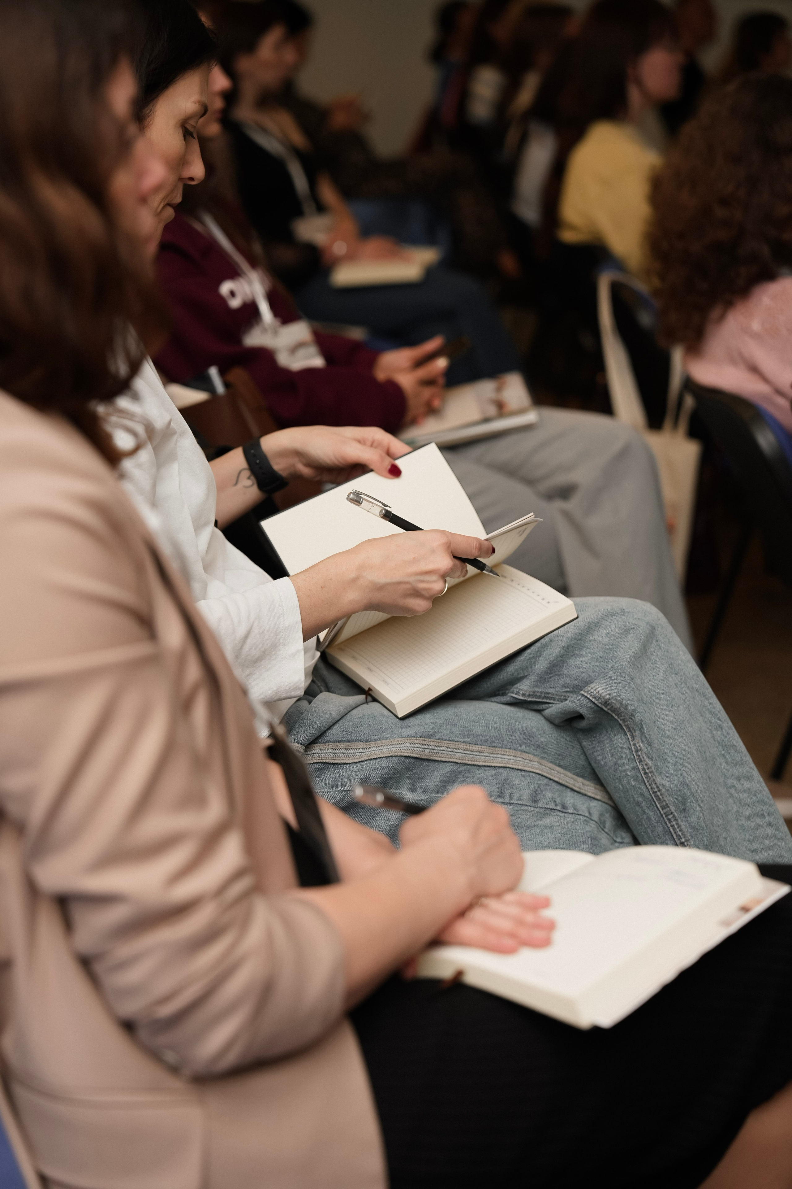 Гештальт-конференция «Телесный процесс, от теории к практике» 2025. Фотограф с психологическим образованием