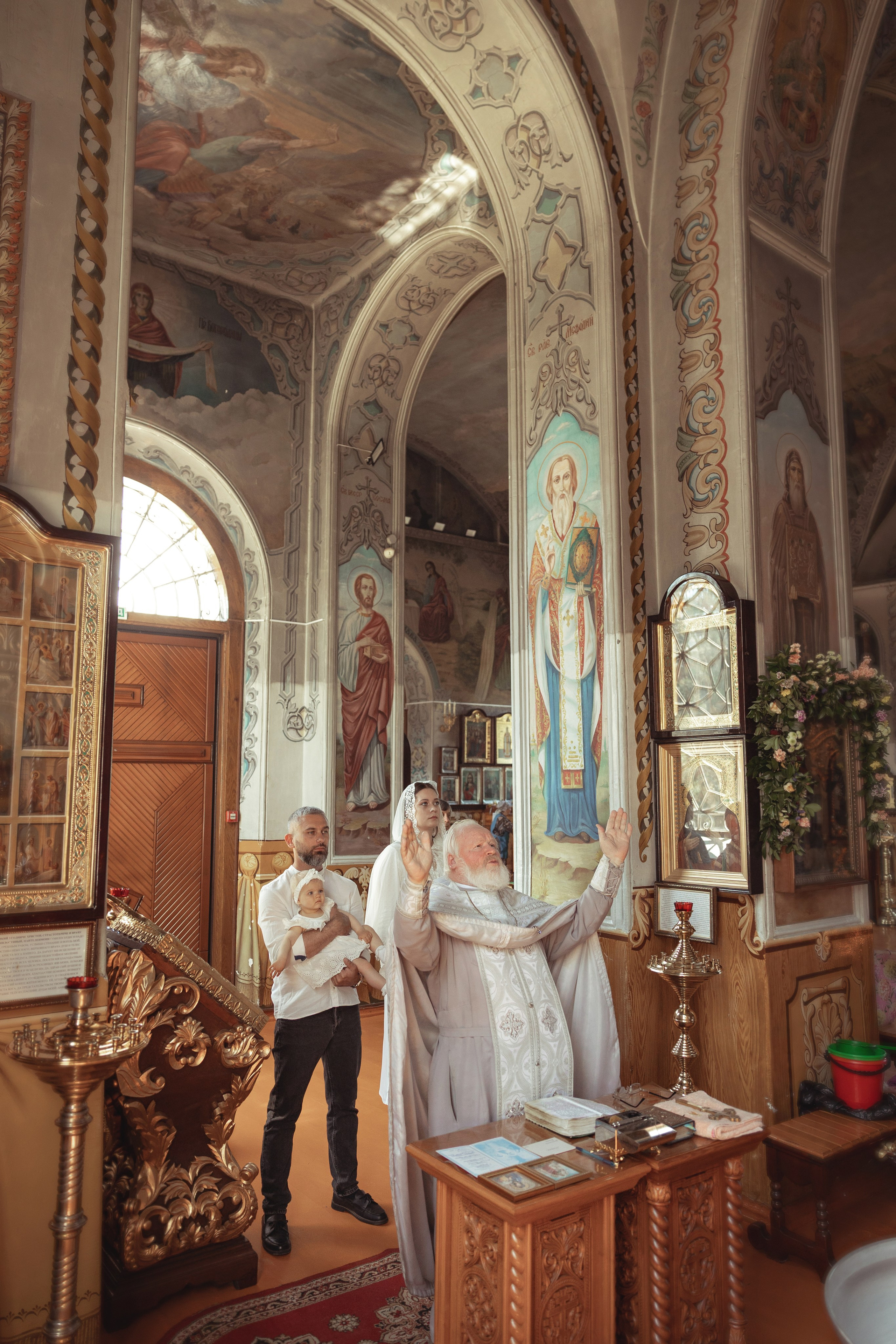 Таинство Крещения Майи. Свято-Успенский храм г. Славянск н/К. Фотограф на Крещение и Венчание Краснодарский край — Гранкина Юлия