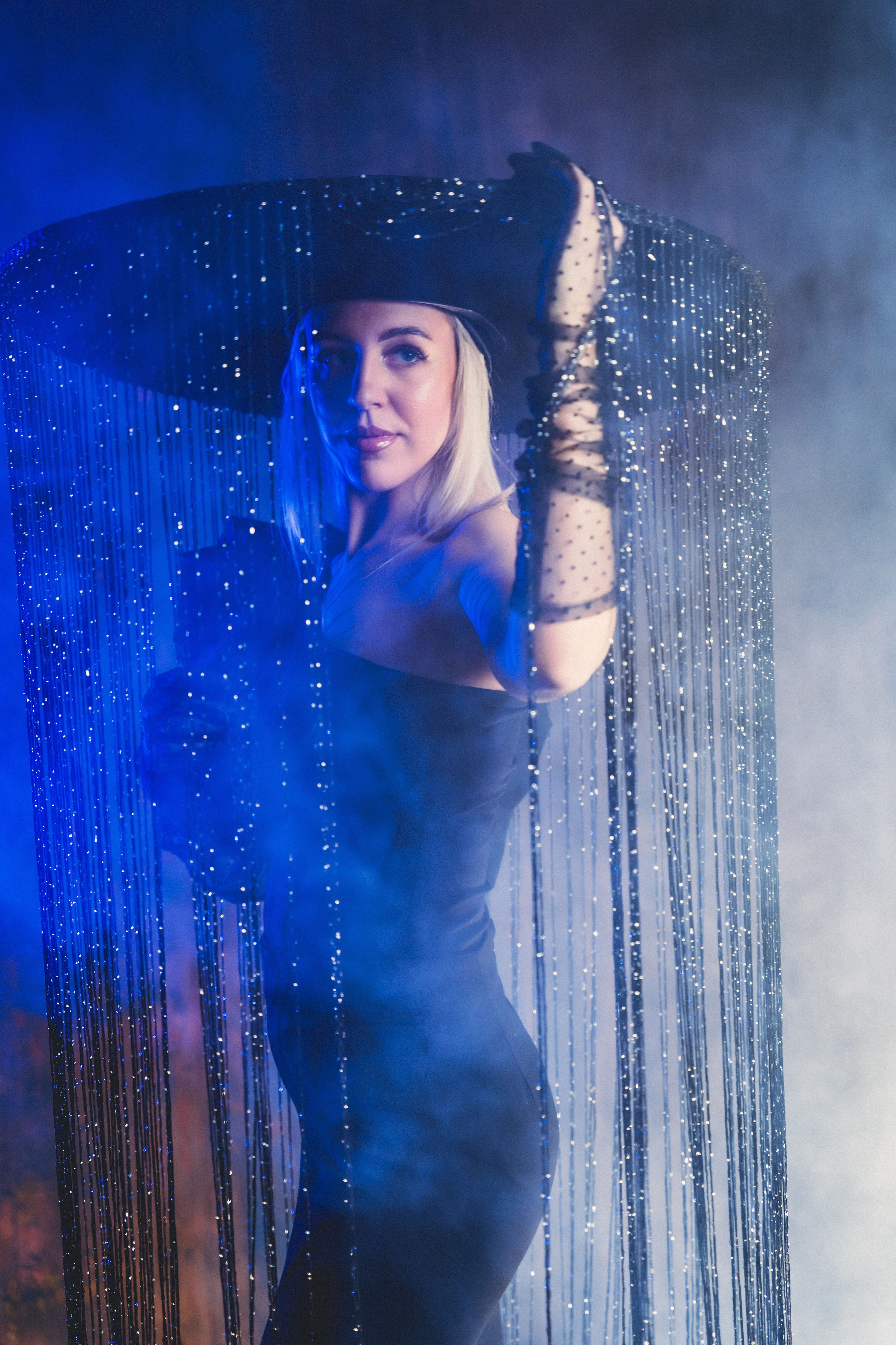 В шляпе с нитями. Профессиональный фотограф Ковалева Олеся