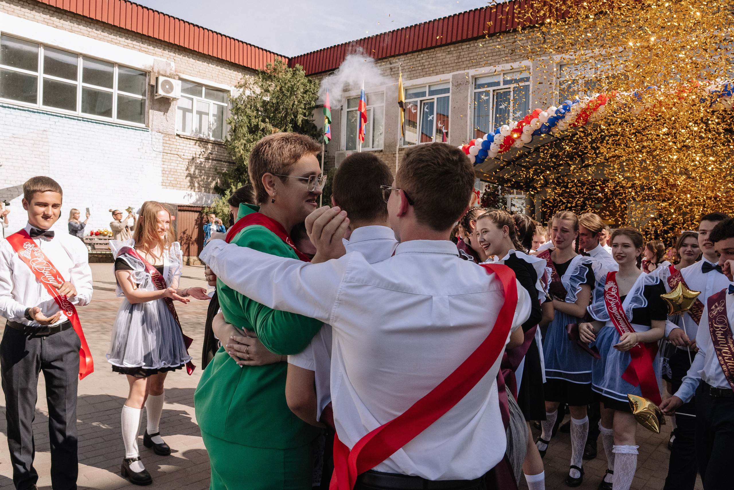 11 класс 40 школа. Выпускные альбомы Натальи Бутко: Новороссийск, Анапа, Геленджик