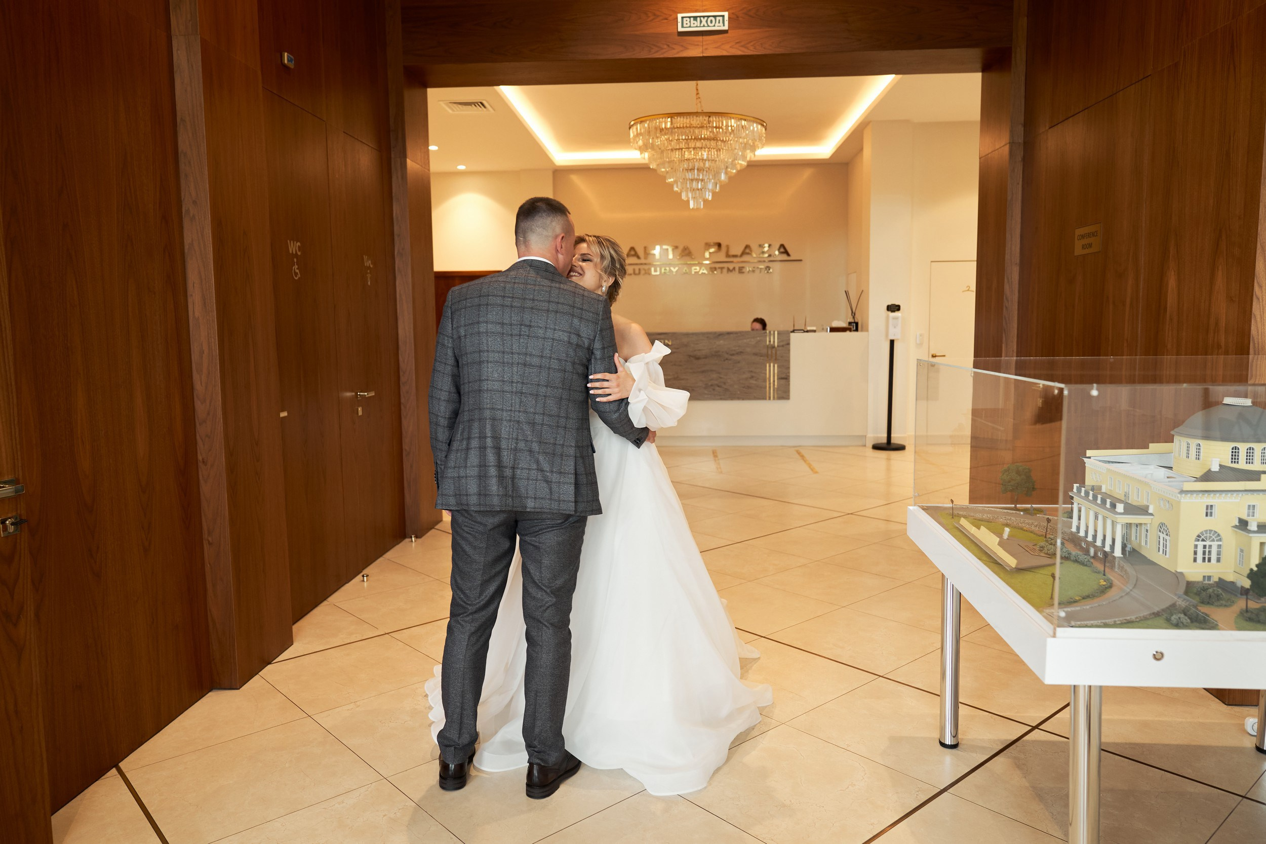 Свадебная фотосессия Арины и Артура в Санкт-Петербурге. Свадебный фотограф Евгений Олейников в Воронеже