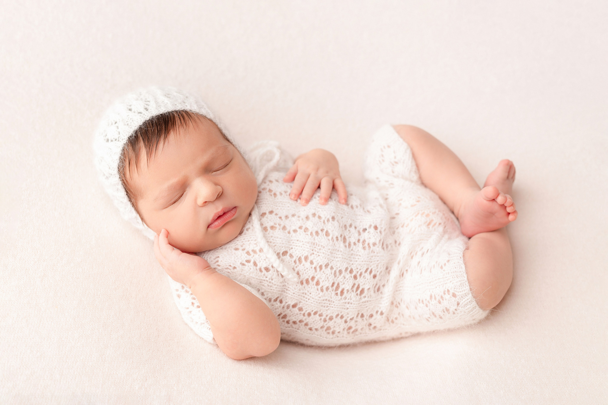 Фотограф новорожденных и детский фотограф в Радужном Васильева Елена