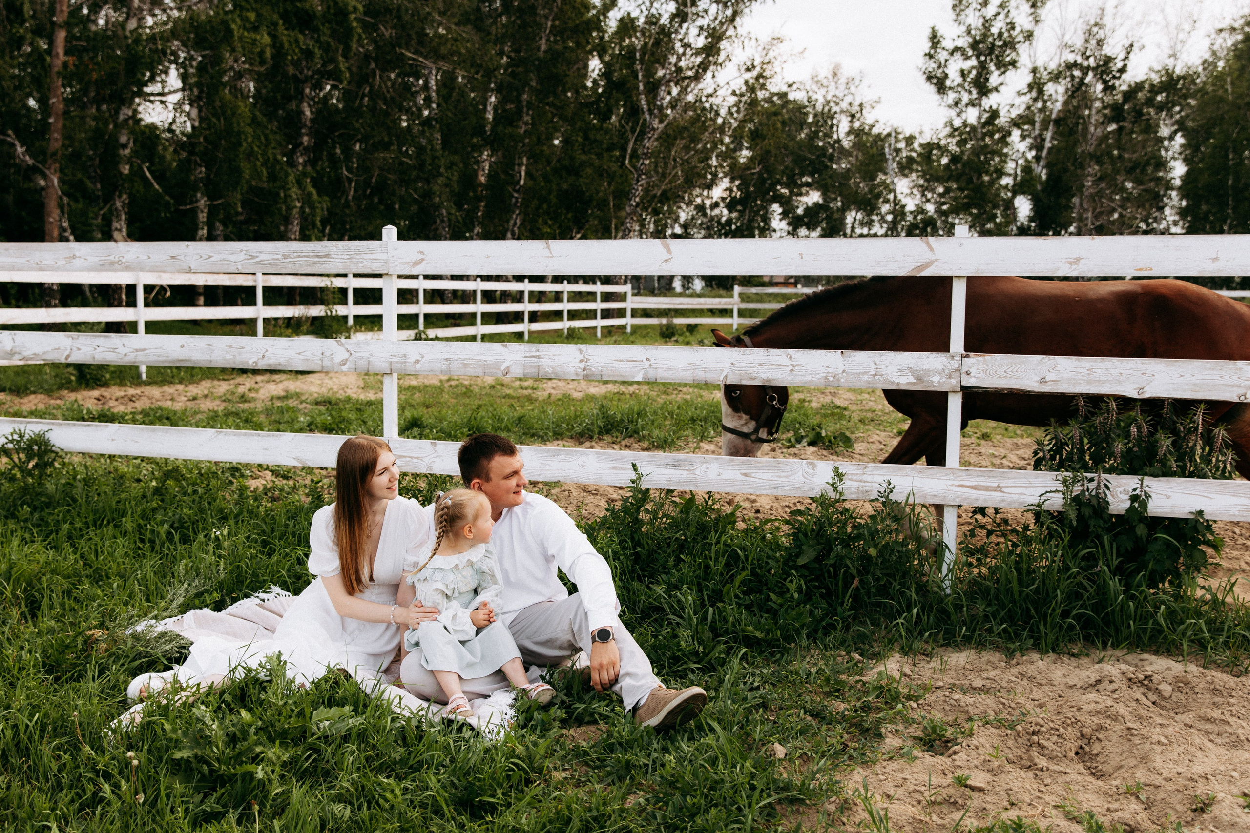 Мира и её семья. Главная