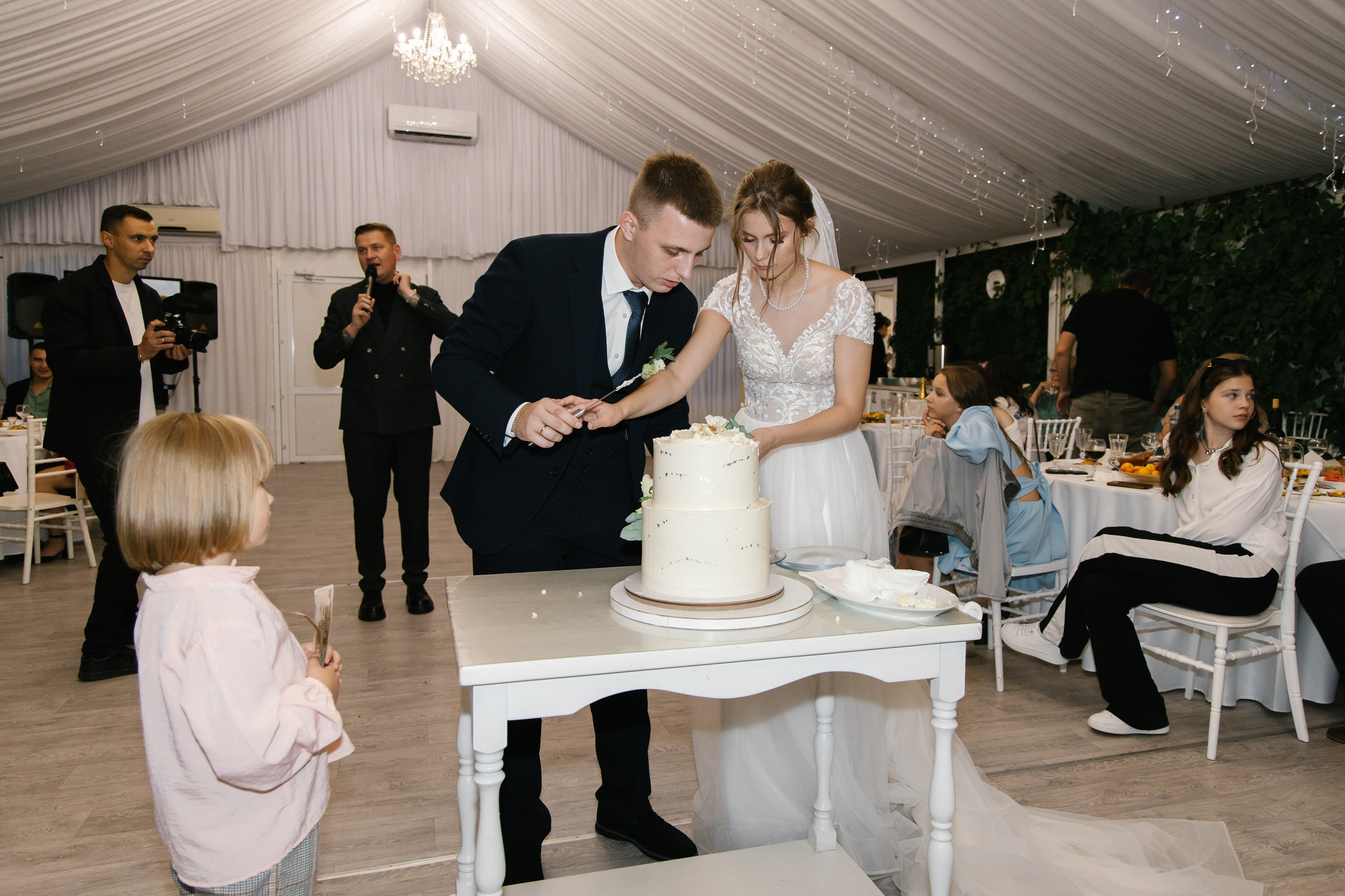 Ксения и Антон (полный день). Фотограф в Барнауле Юлия Садвокасова