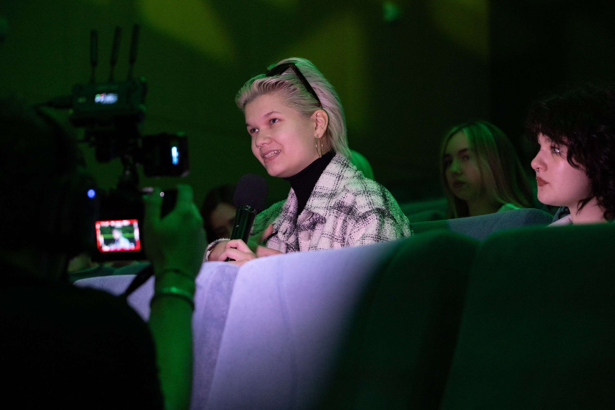 Спектакль и Цыпкин ВШЭ. Мари — фотограф и видеограф из Москвы