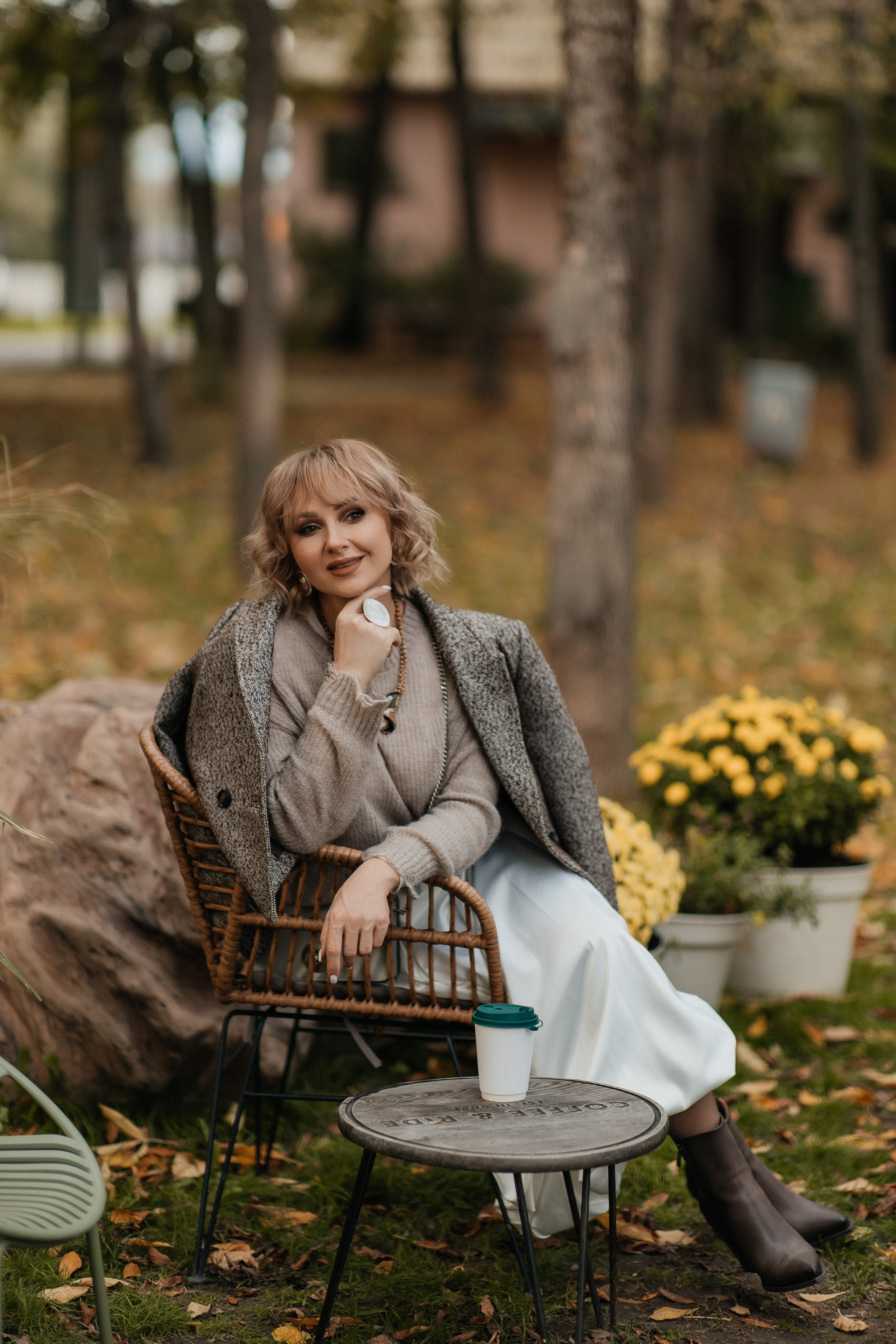 Маша и осень