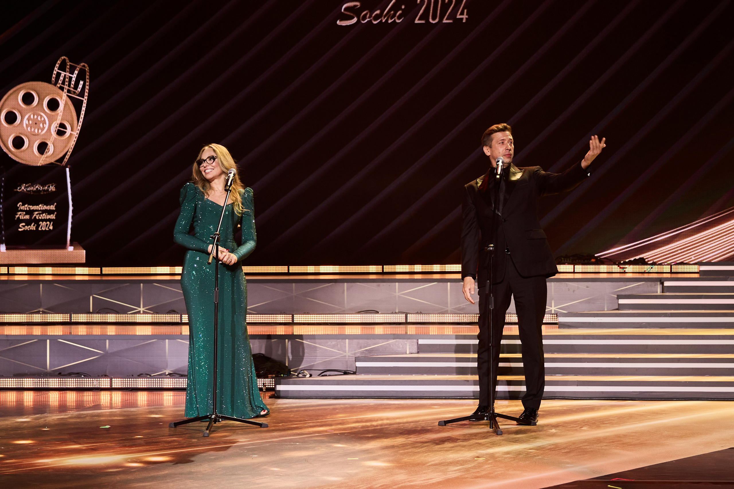 Фотосъемка репортажа кинофестиваля. Профессиональный фотограф в Сочи Виктория Джой. Обучение