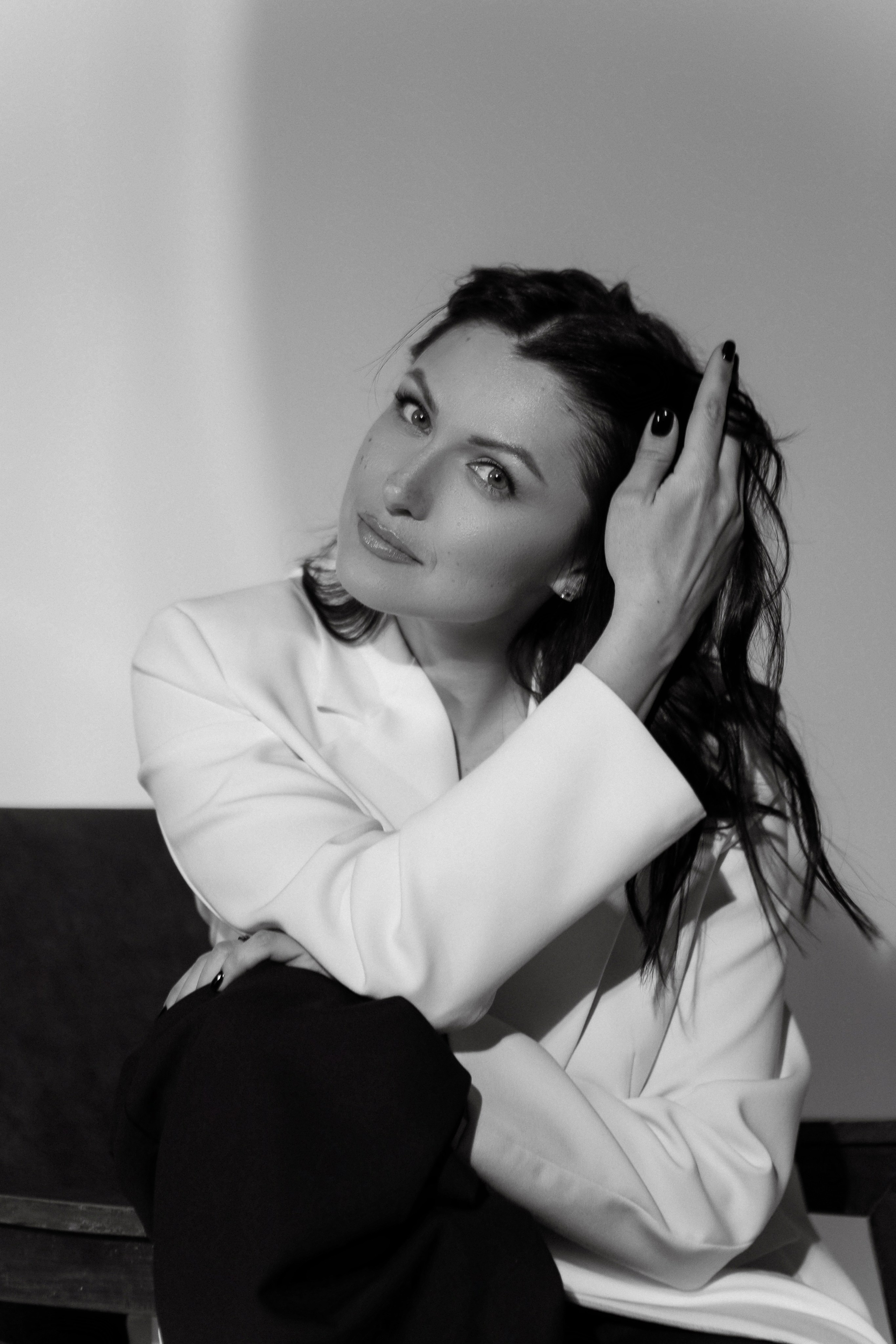 Анна ч/б. Главная