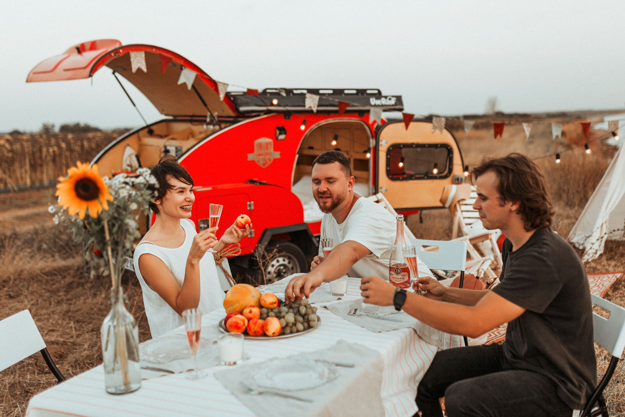 Контент для проката кэмпера. Контент фотограф в Симферополе и по Крыму Даша Пац