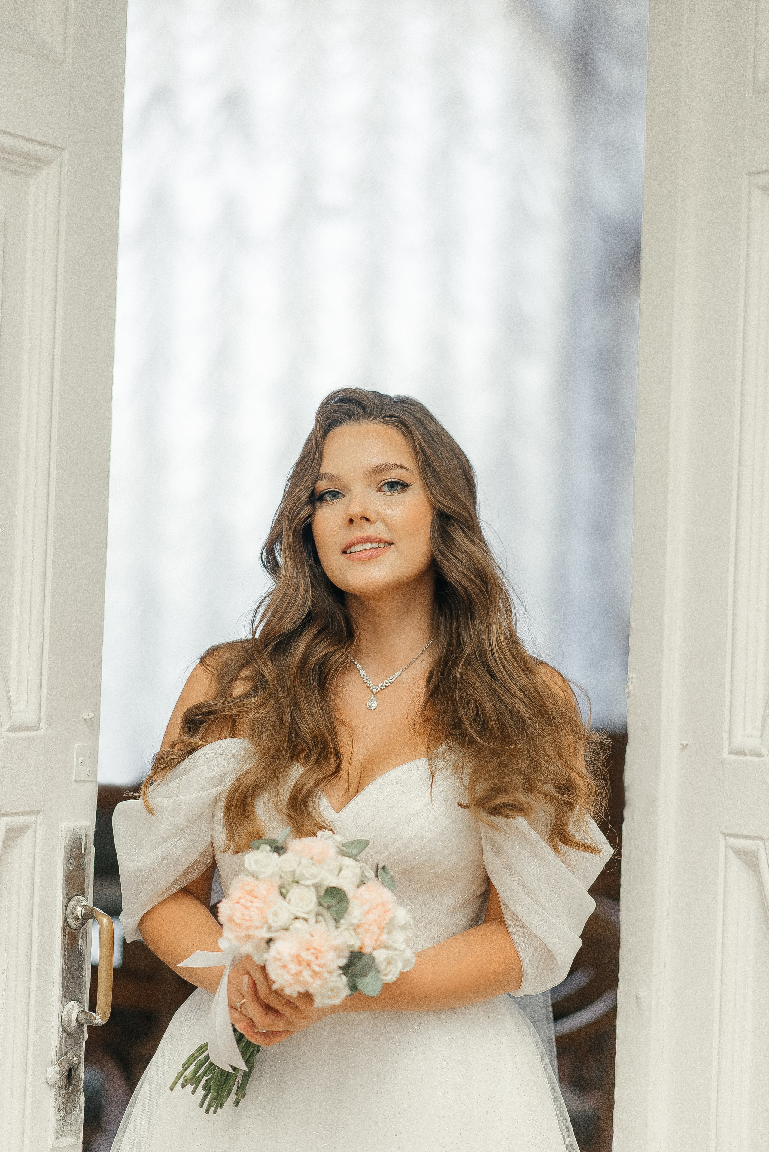 Михаил и Анна. Главная