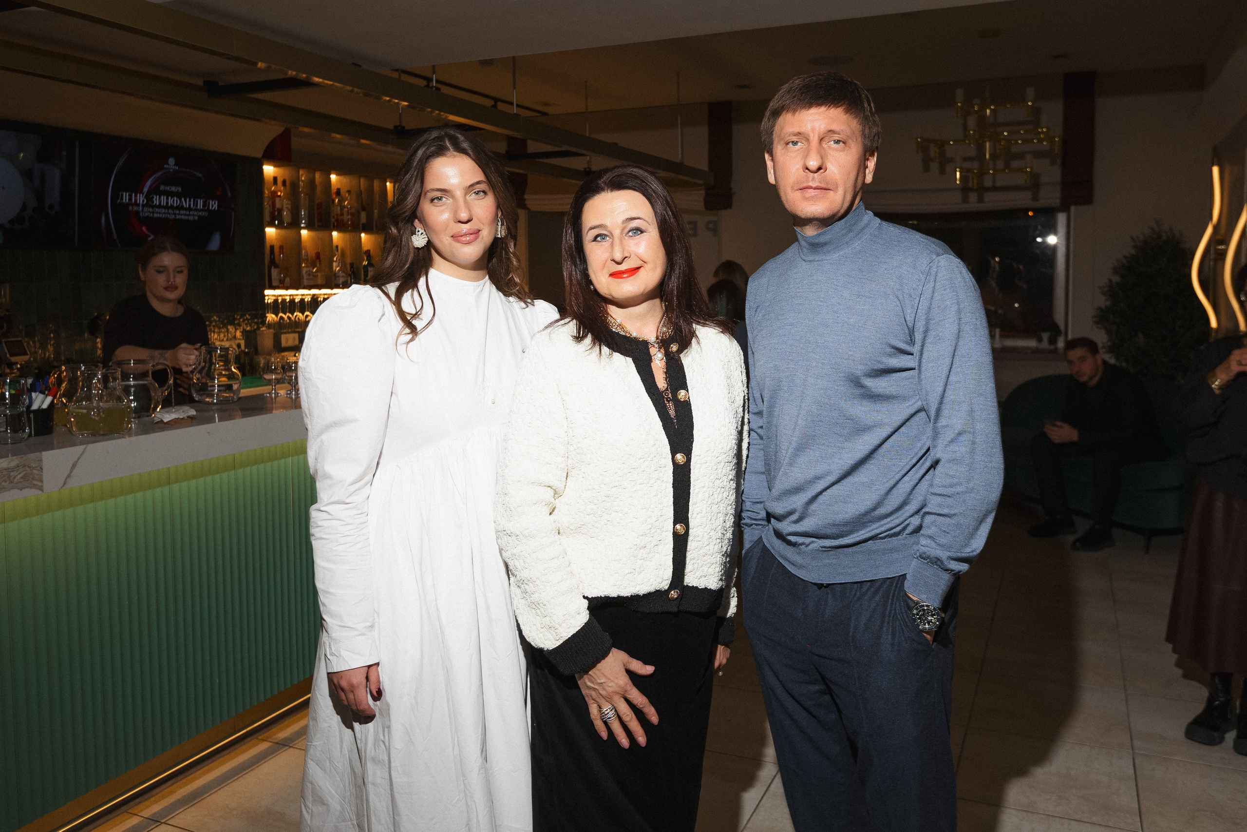 RESNOTA — ГРЕЧЕСКАЯ ВЕЧЕРИНКА. СВОИ. ФОТООТЧЕТЫ-СОБЫТИЯ-МЕСТА