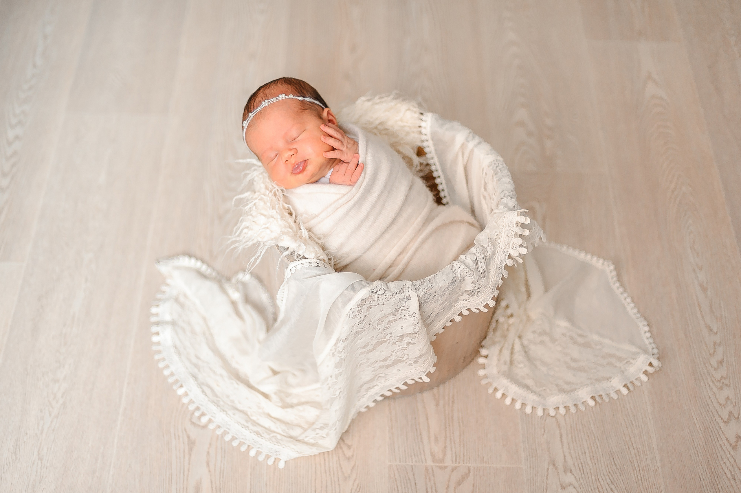 Ксюша, 9 дней. Фотограф новорождённых в Йошкар-Оле Ильмира Сидоркина