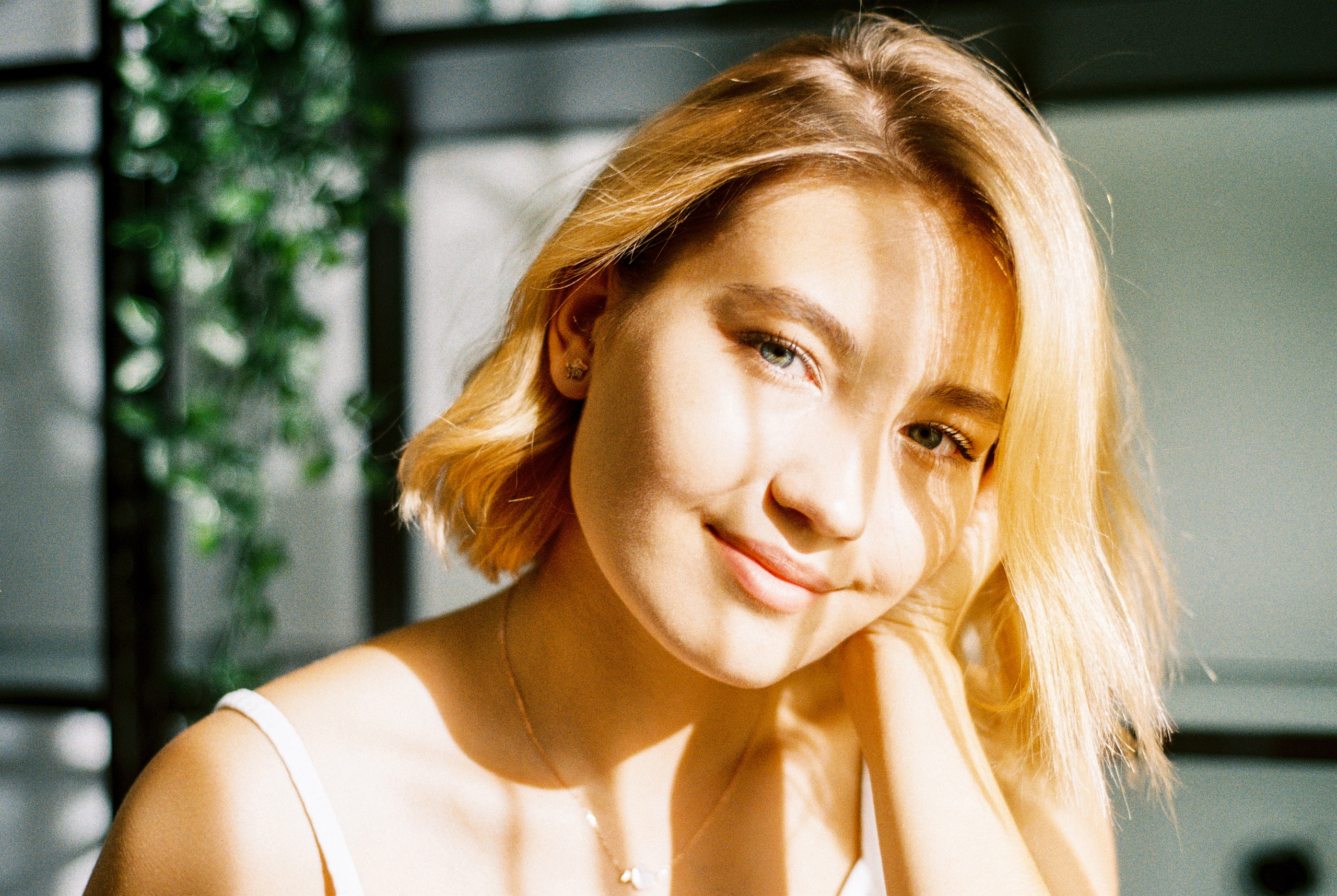 Настя, пленка II. Nastya, film II. Фотограф Айдын Седип в Кызыле